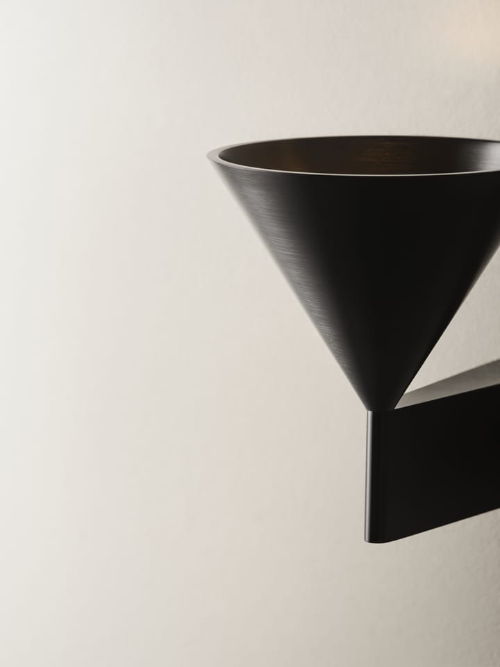 Apollo 14 muurlamp, Darkest hour Pholc