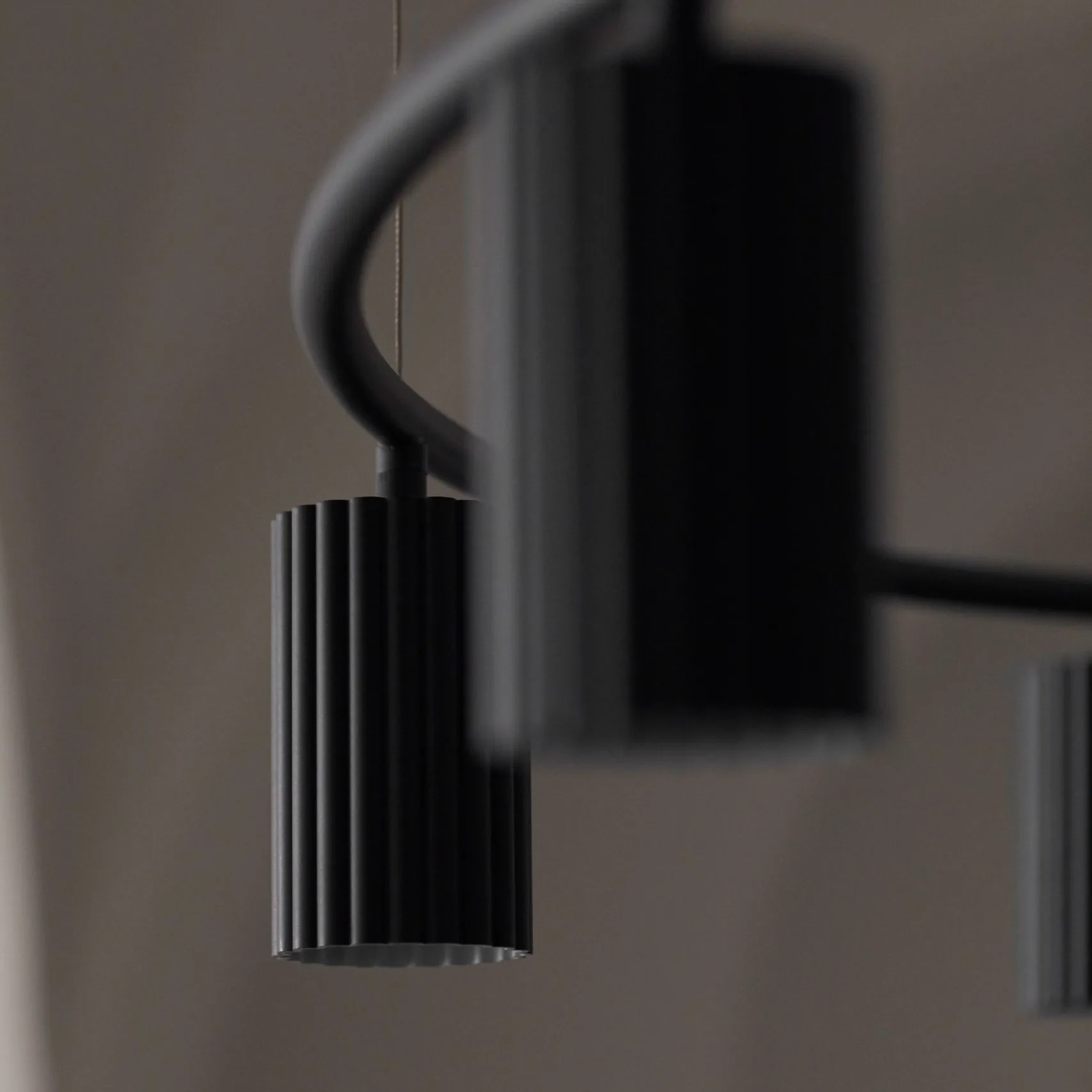 Donna Circle 100 plafondlamp, Black ink Pholc