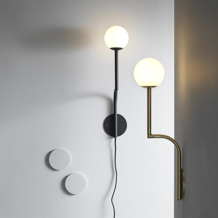 Mobil 46 wandlamp, messing Pholc