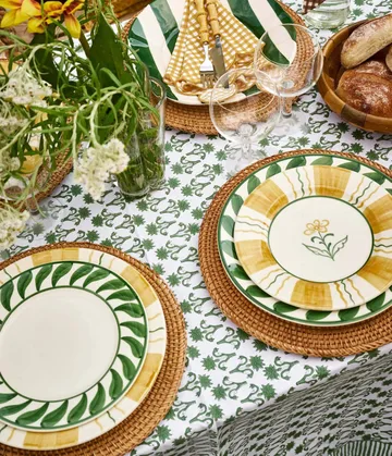 Classic Rattan placemat - Natural, 33 cm - Pick a Poppy
