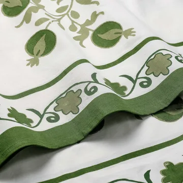 Suzani tafellaken - Green, 350x150 cm - Pick a Poppy