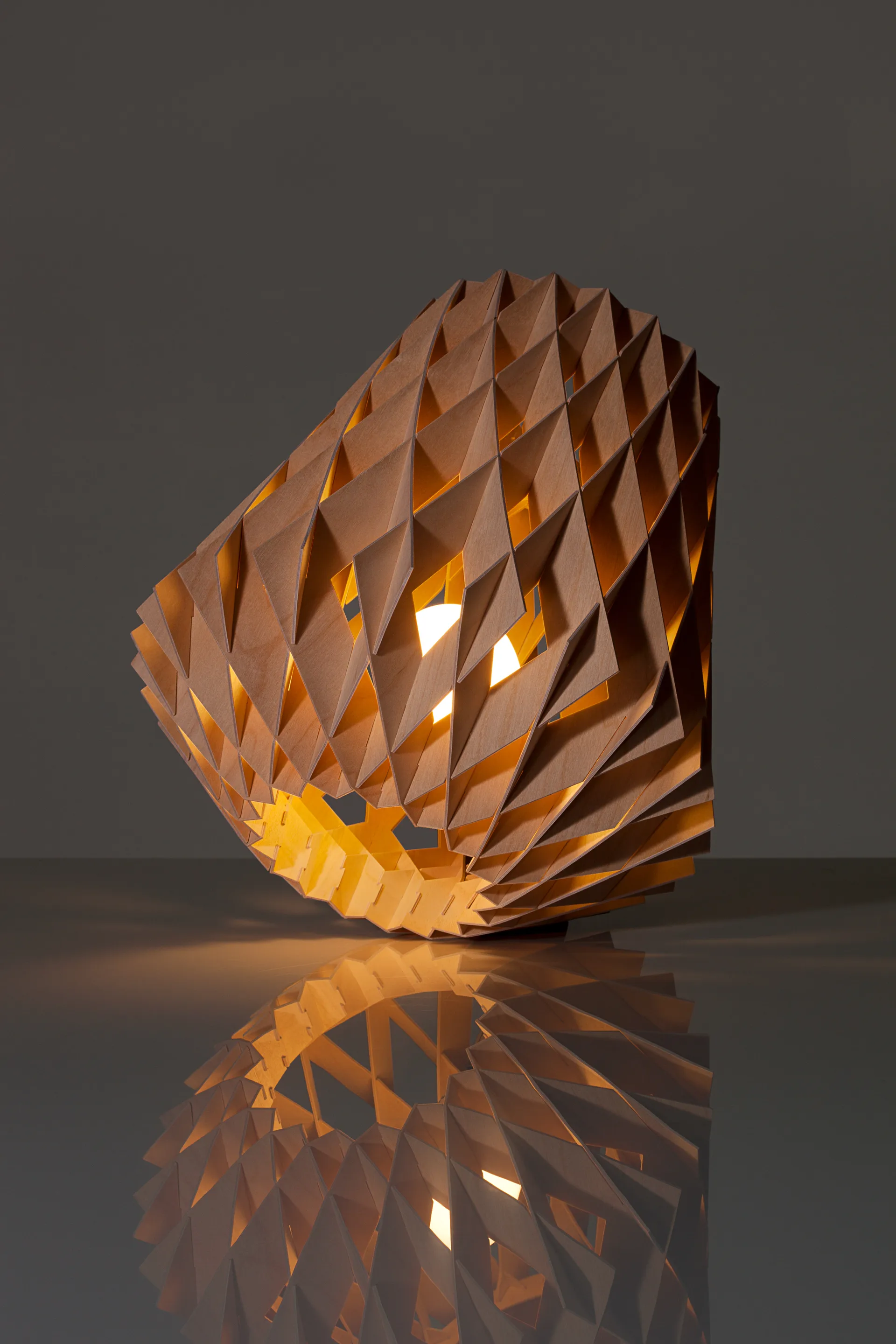 Pilke Signature tafellamp Ø28 cm, Beukenhout Pilke