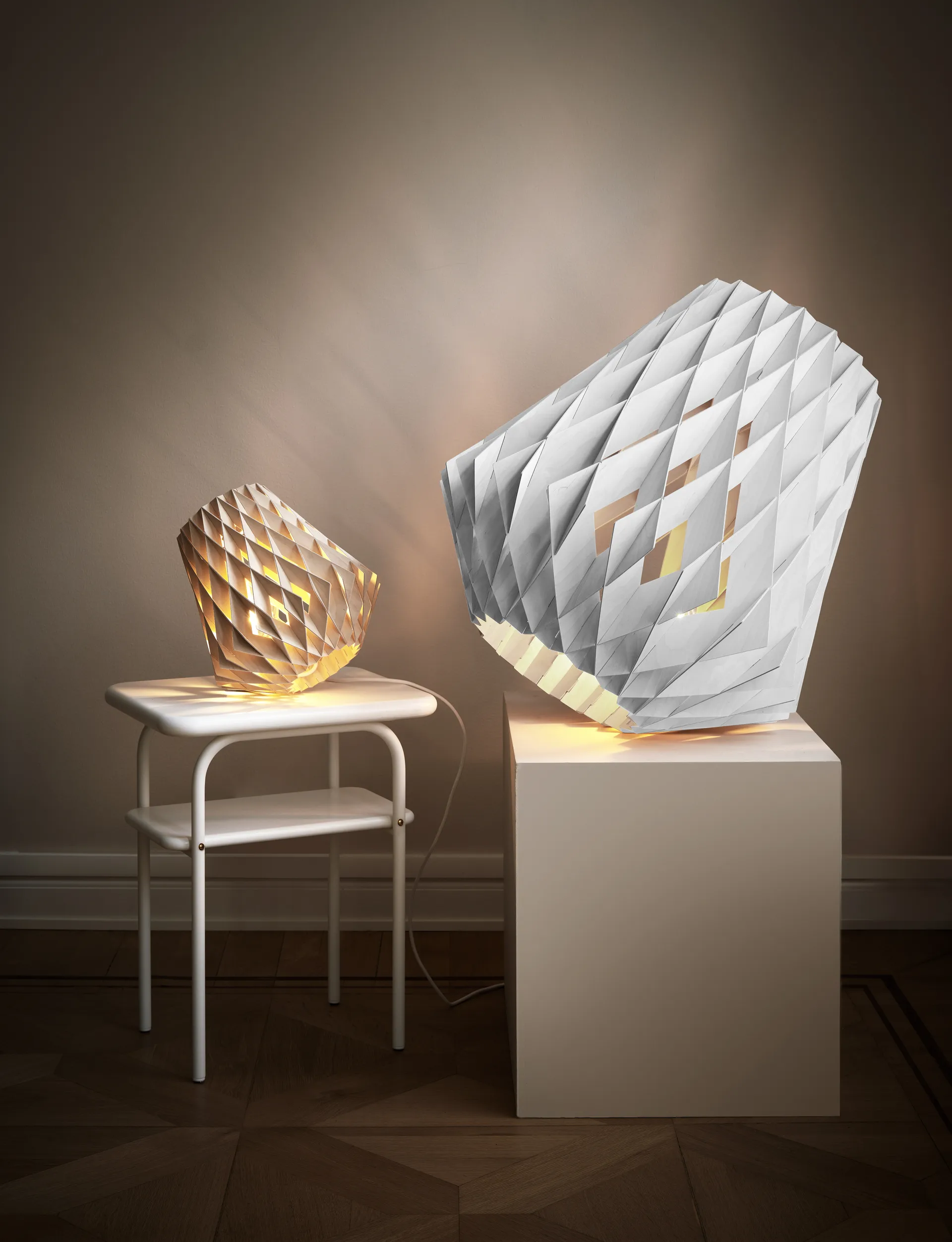 Pilke Signature vloerlamp Ø64 cm, Wit Pilke