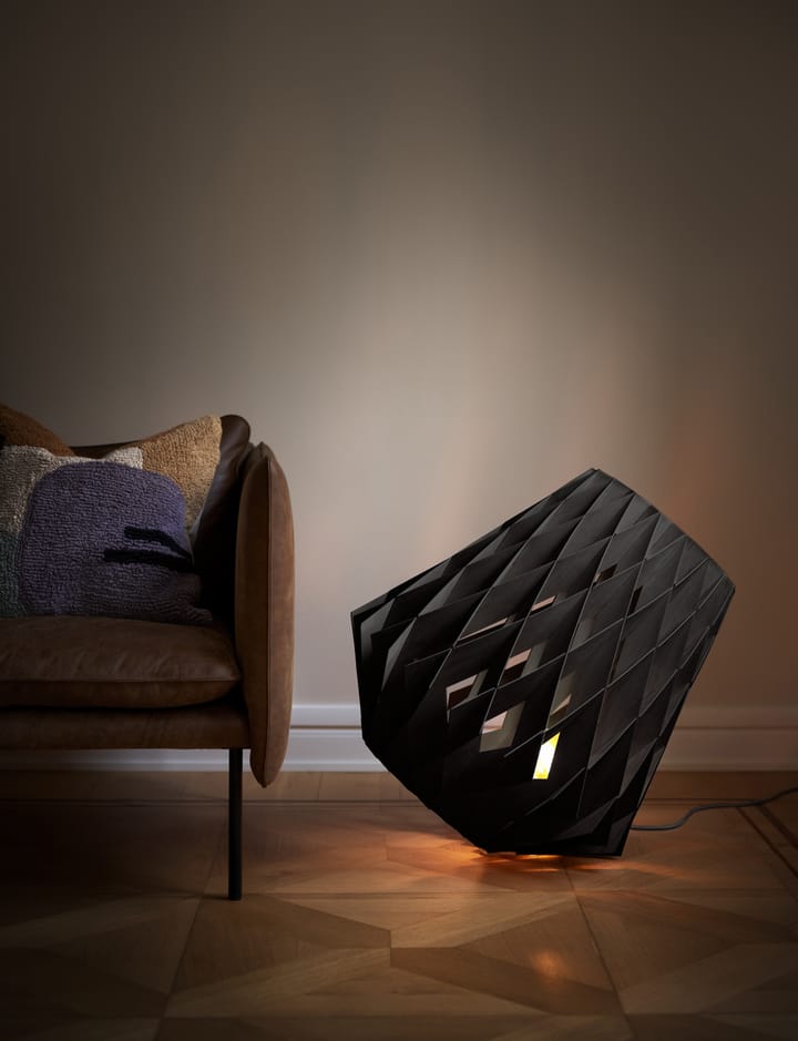 Pilke Signature vloerlamp Ø64 cm, Zwart Pilke