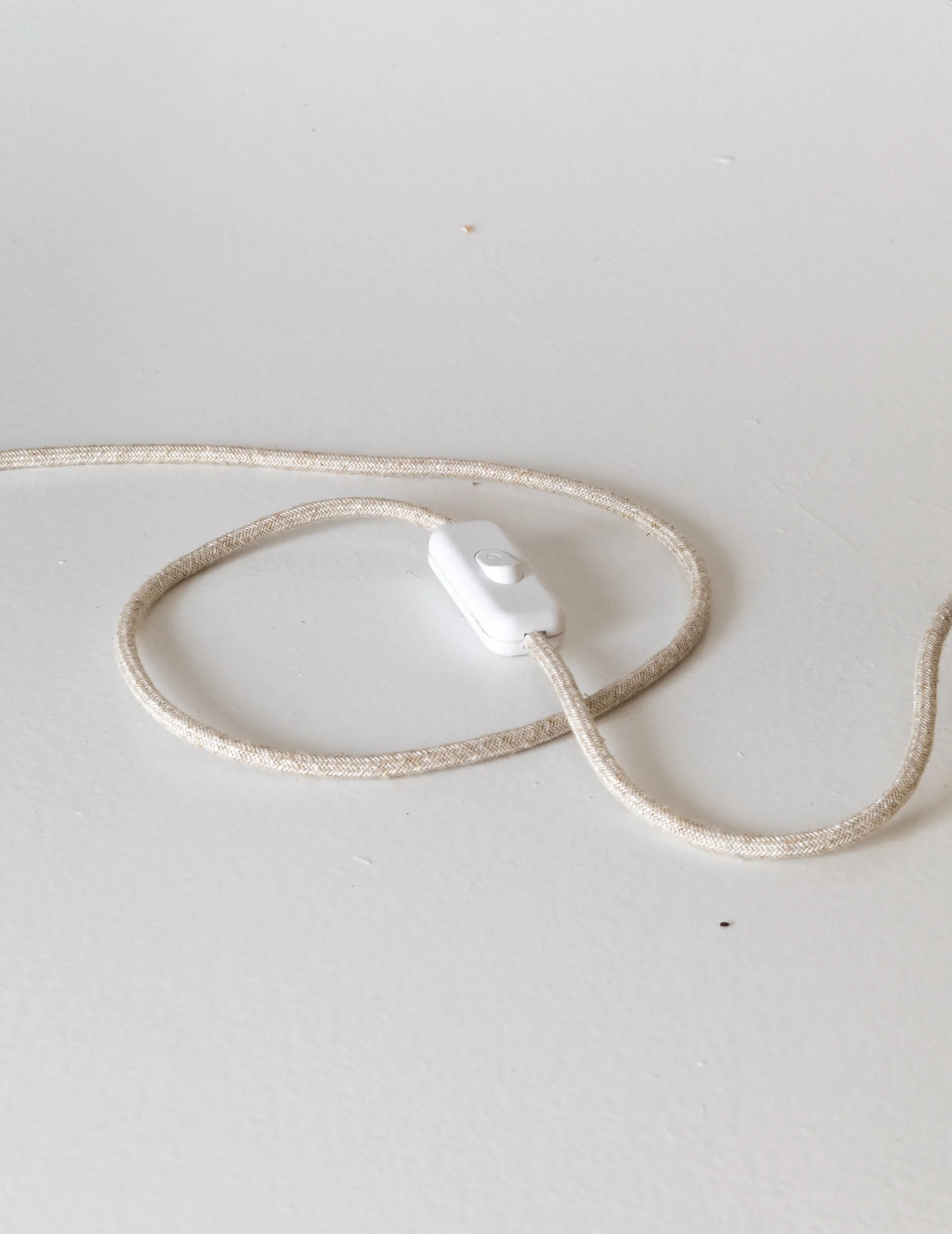 Signature 25 tafellamp, Amber-berk, Ø28x34 cm Pilke