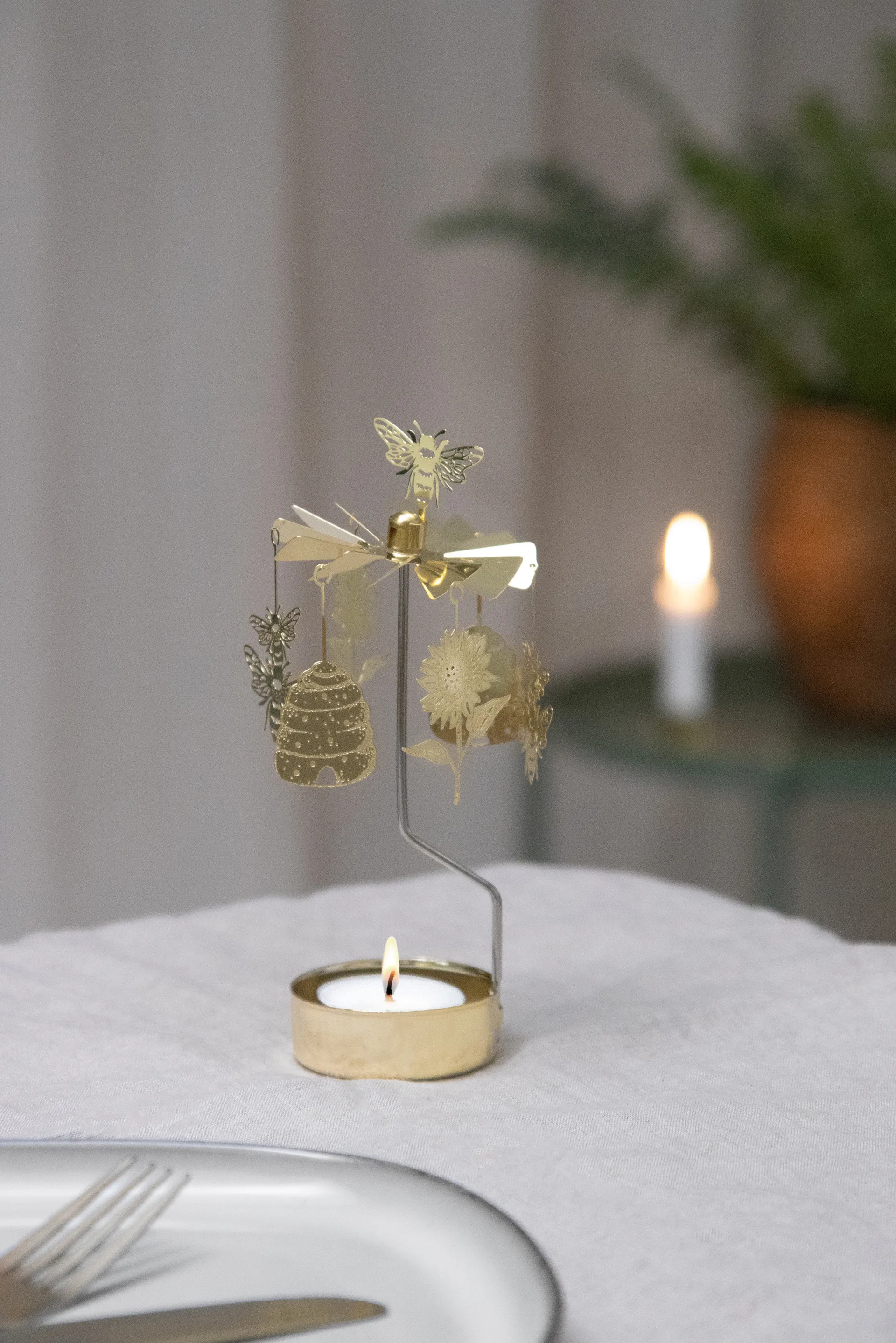 Bee Mine engelenspel, Goud Pluto Design