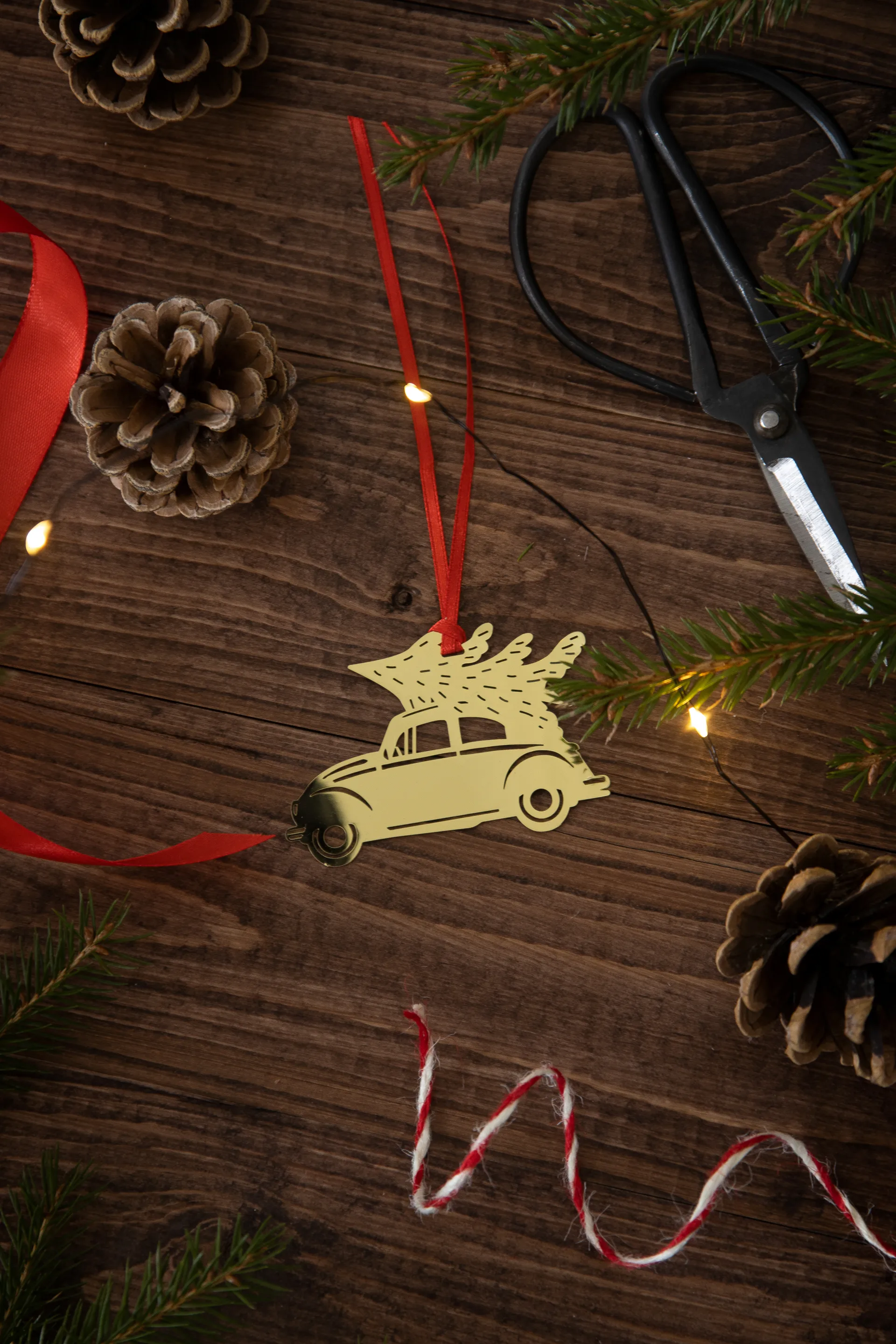 Christmas car kerstboomhanger, Goud Pluto Design