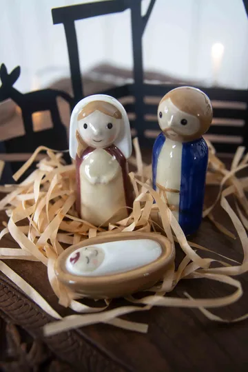 Crib family kerststal keramiek 3-delig - Jezus, Jozef en Maria - Pluto Design