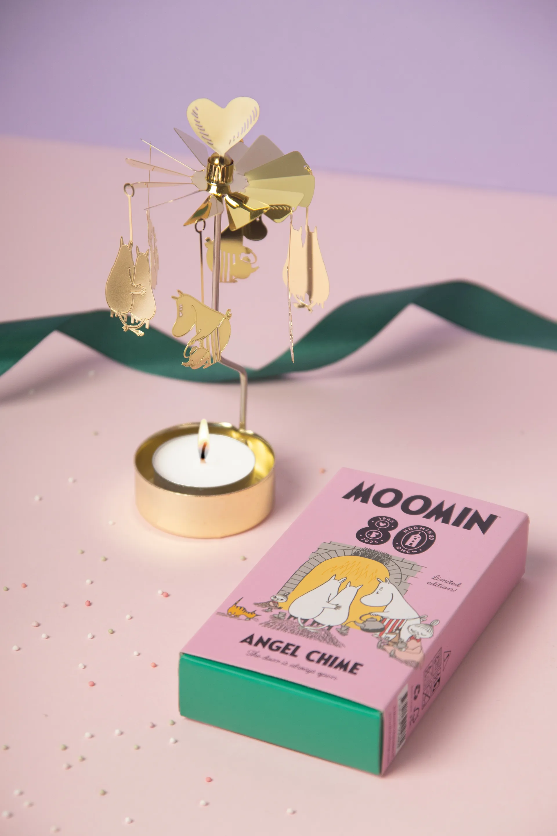 Moomin 80 theelicht carrousel, Goud Pluto Design