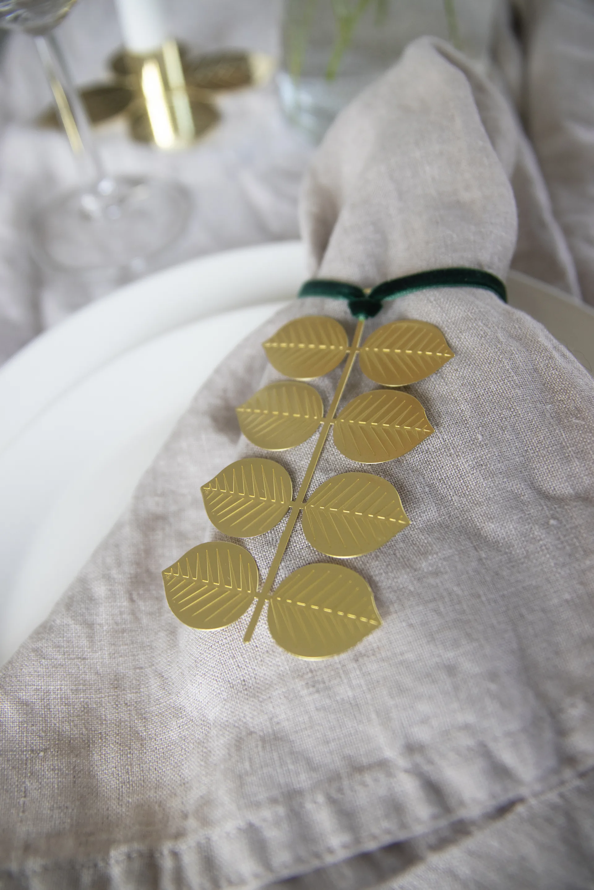 Stig L Berså kerstboomhanger, Goud Pluto Design