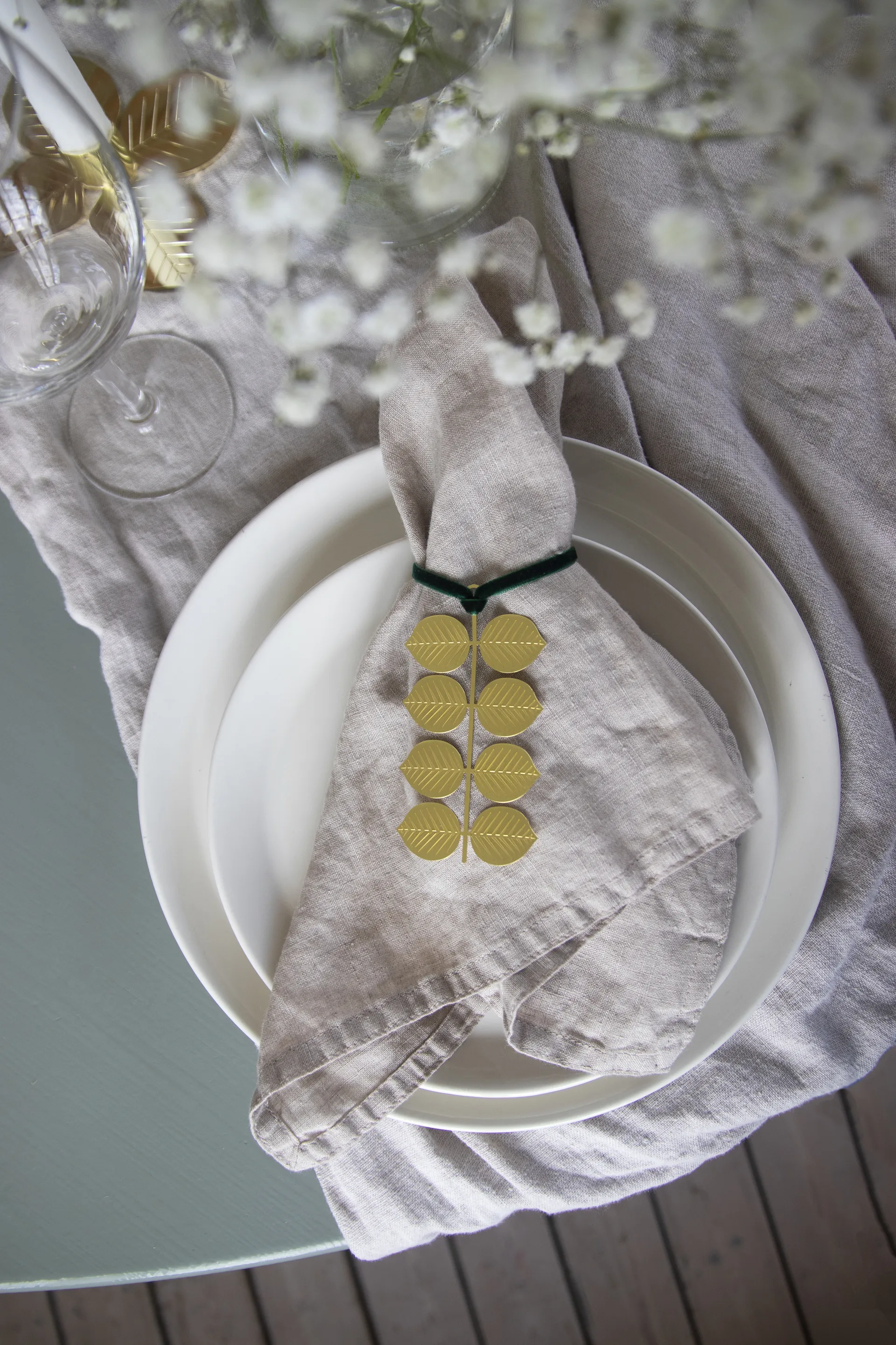 Stig L Berså kerstboomhanger, Goud Pluto Design