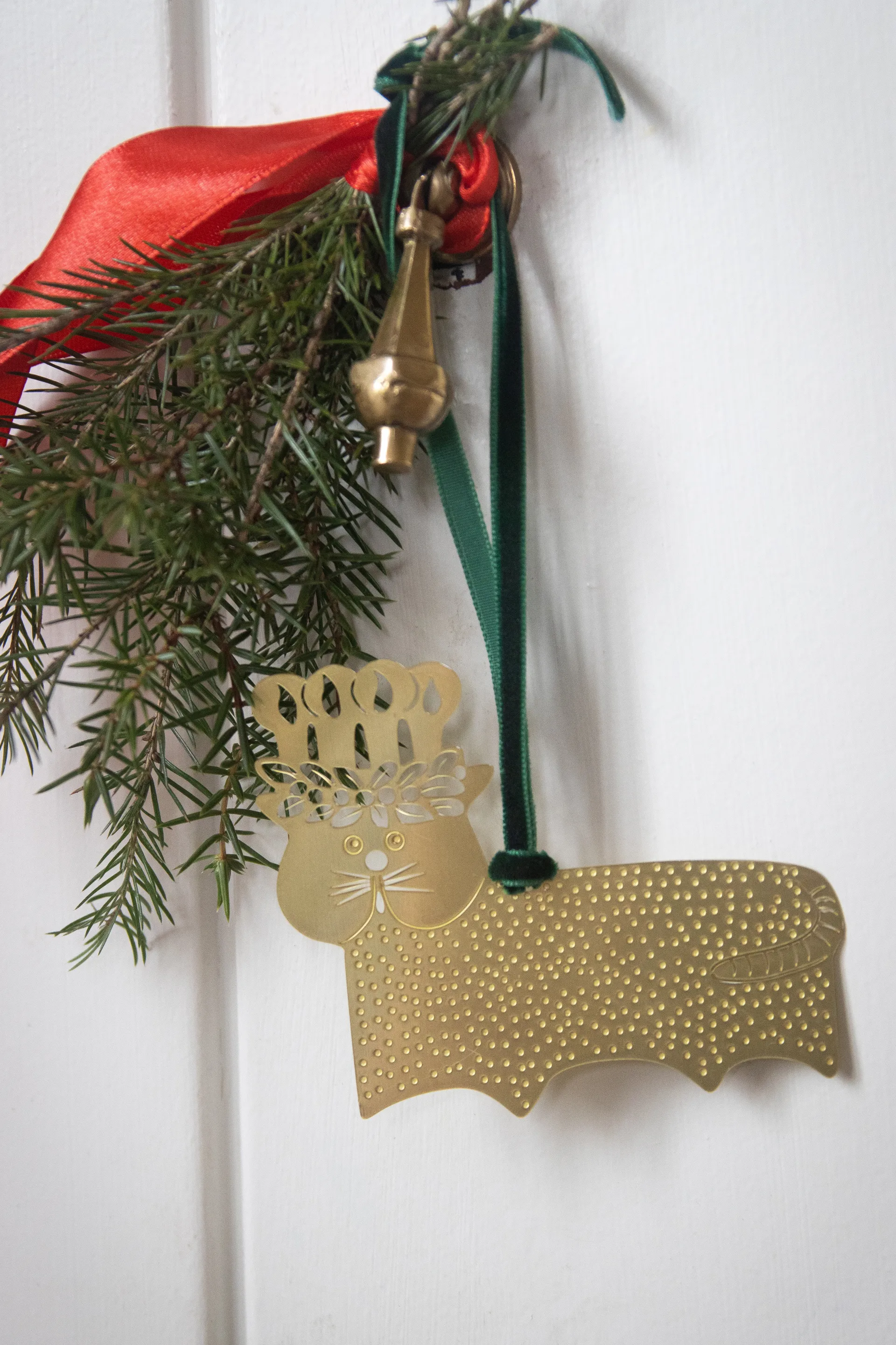 Stig L gingerbread cat decoratiehanger, Goud-messing Pluto Design