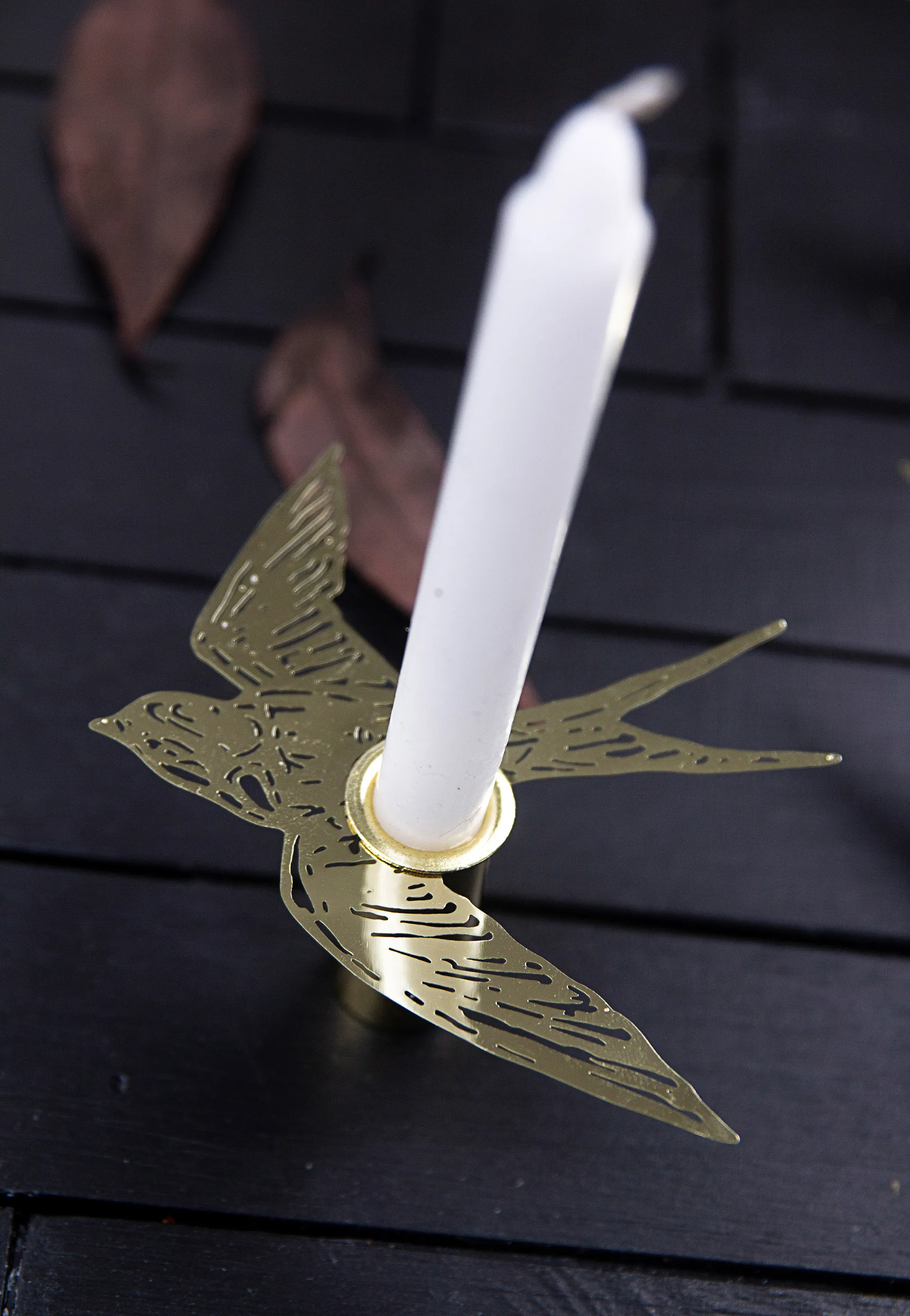 Zwaluwen kandelaar, Goud Pluto Design