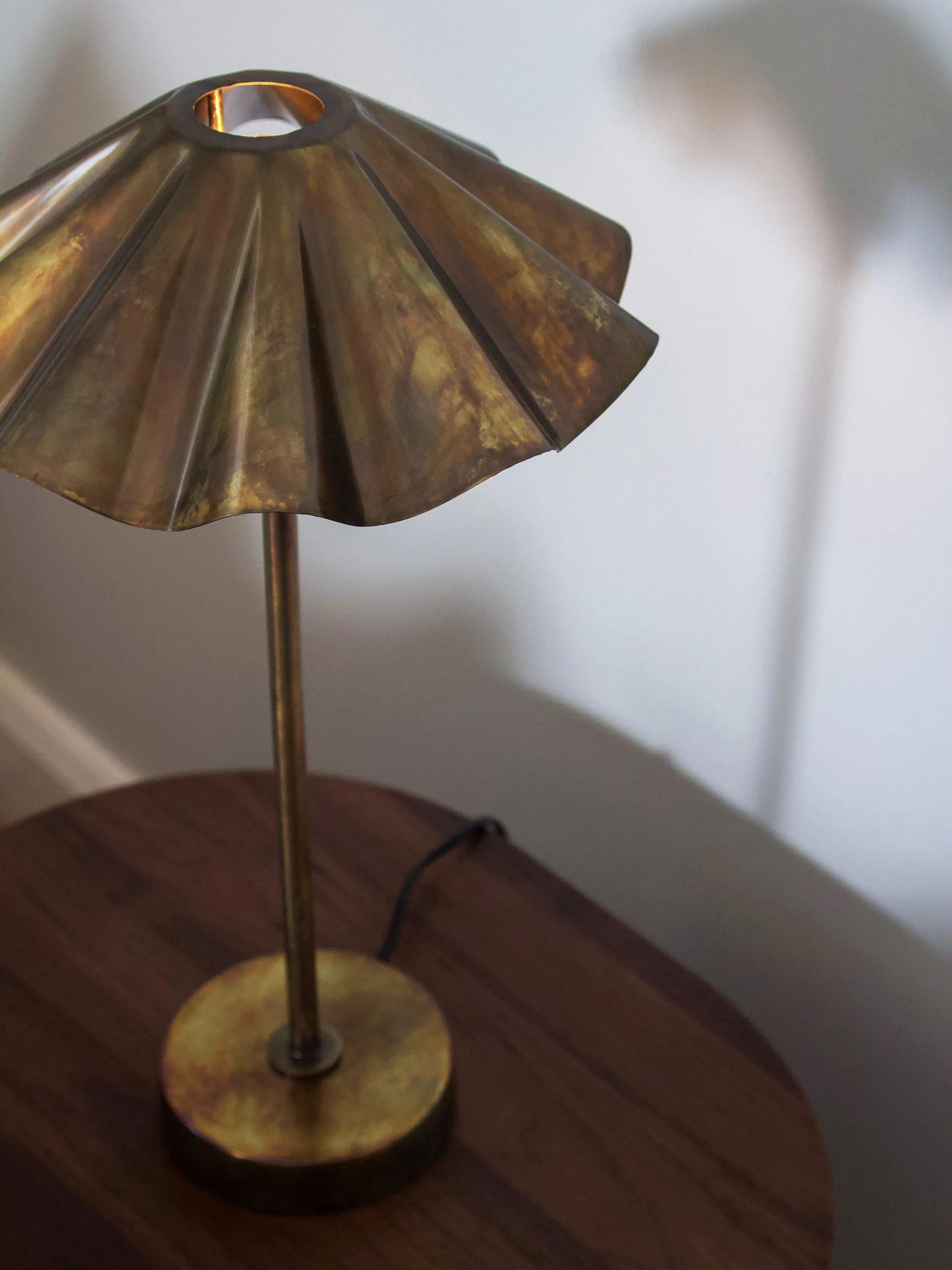 Aira tafellamp, Gebrand messing, 46 cm PR Home