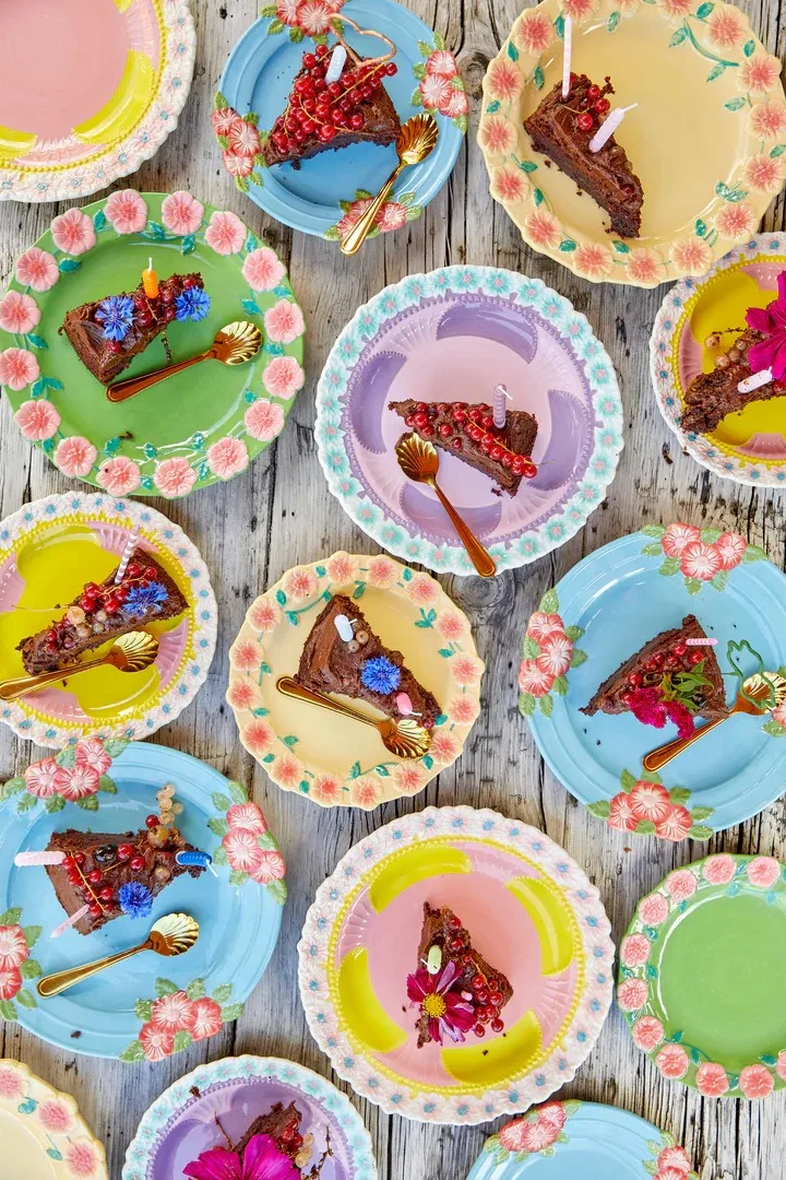 Rice Embossed Flower keramieken bord Ø25,5 cm, Sage green RICE