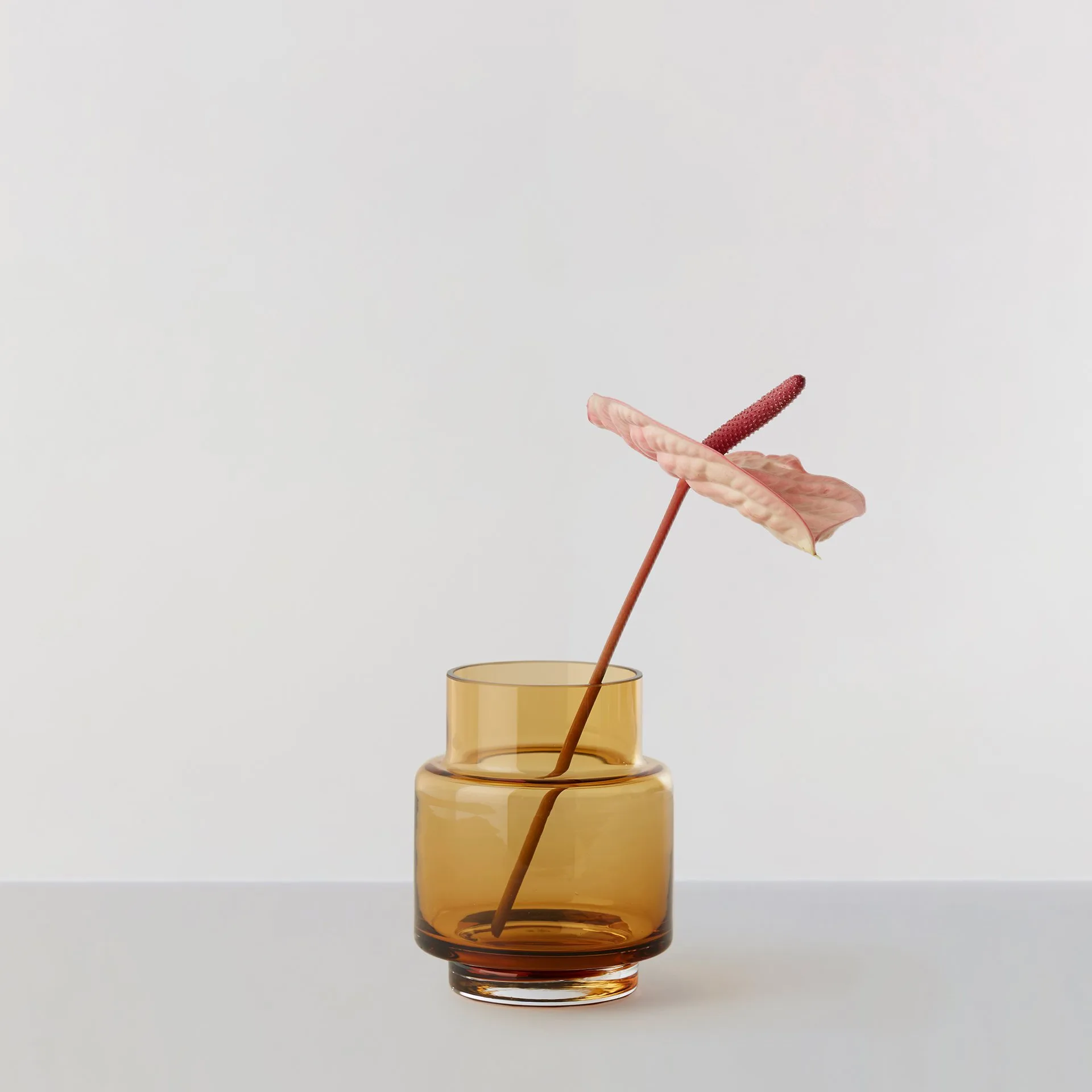 Hurricane no. 53, Amber Ro Collection