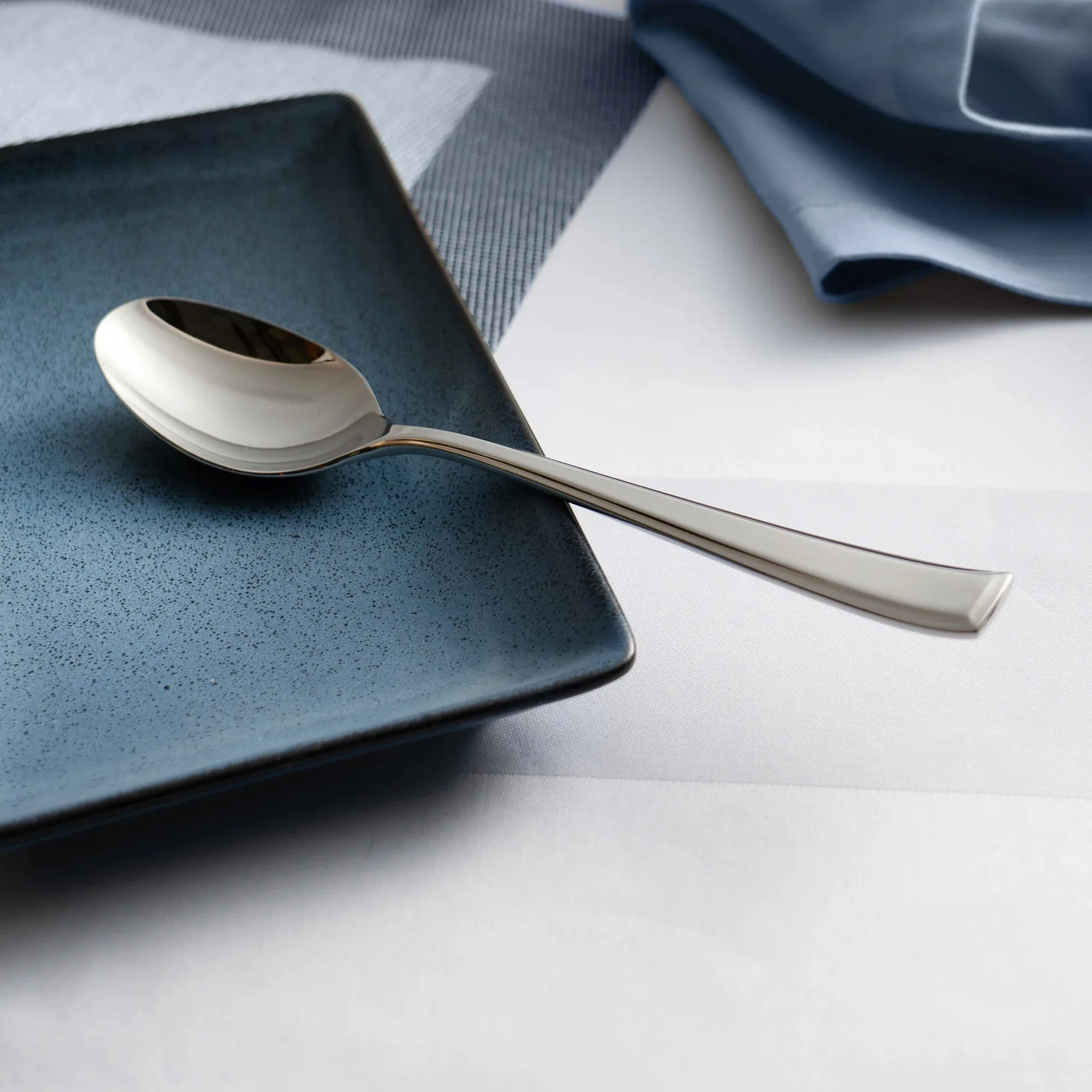 Fairford Bright serveerlepel, Roestvrij staal, 23,4 cm Robert Welch