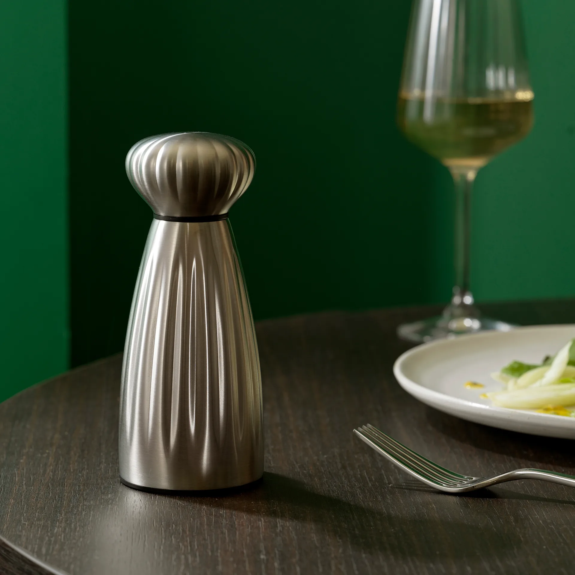 Palm satin pepermolen roestvrij staal 16,8 cm, Zwart Robert Welch