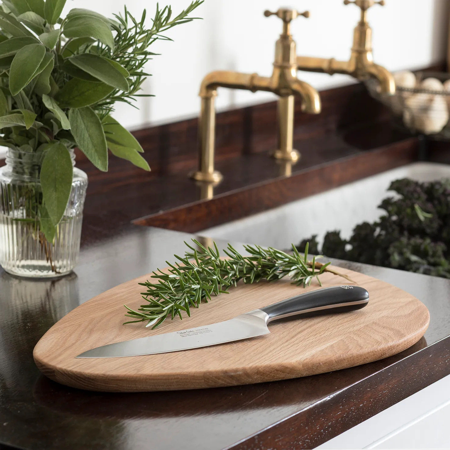 Pebble snijplank 44 cm, Eikenhout Robert Welch