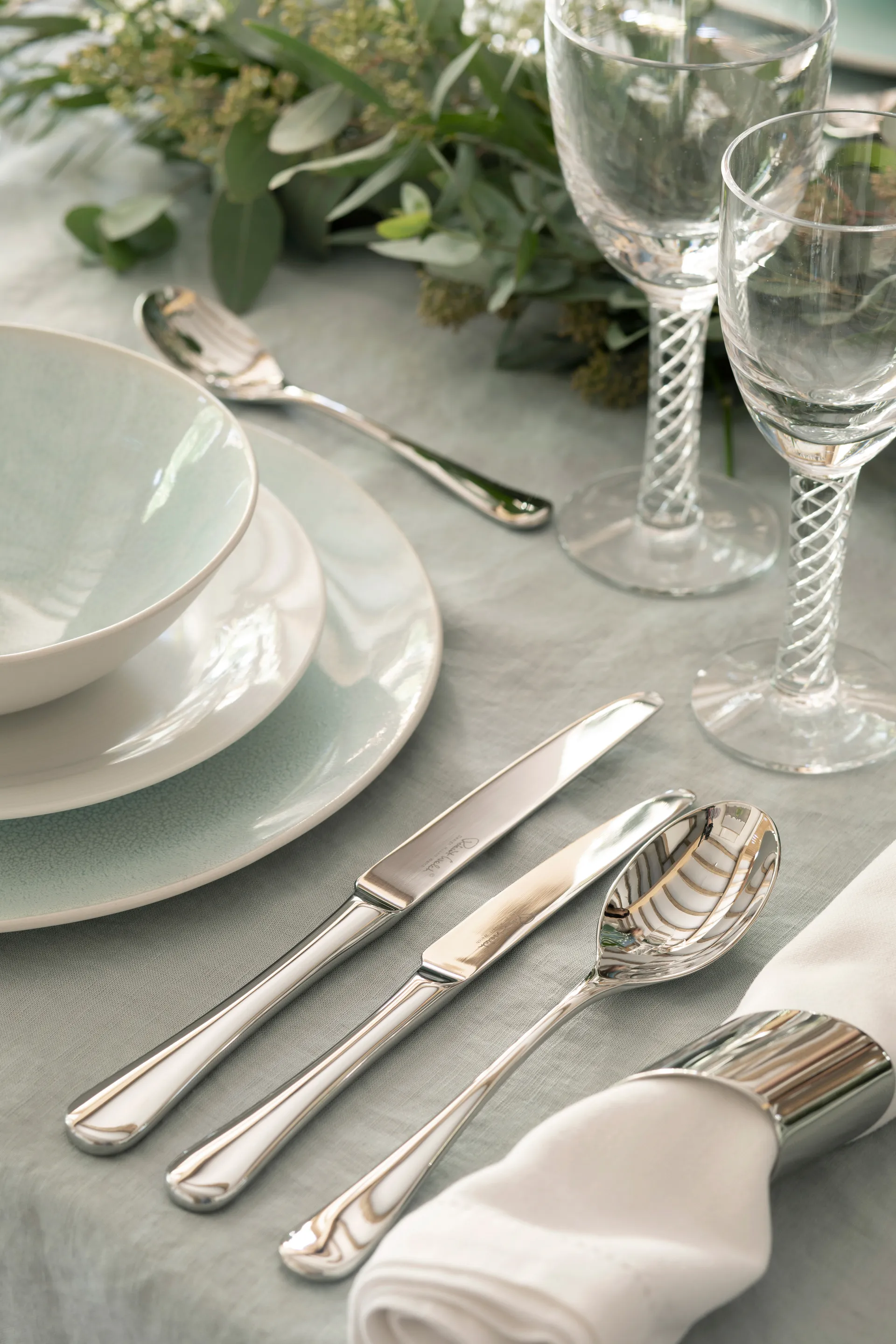 Radford bestek, gepolijst, 42 stuks Robert Welch