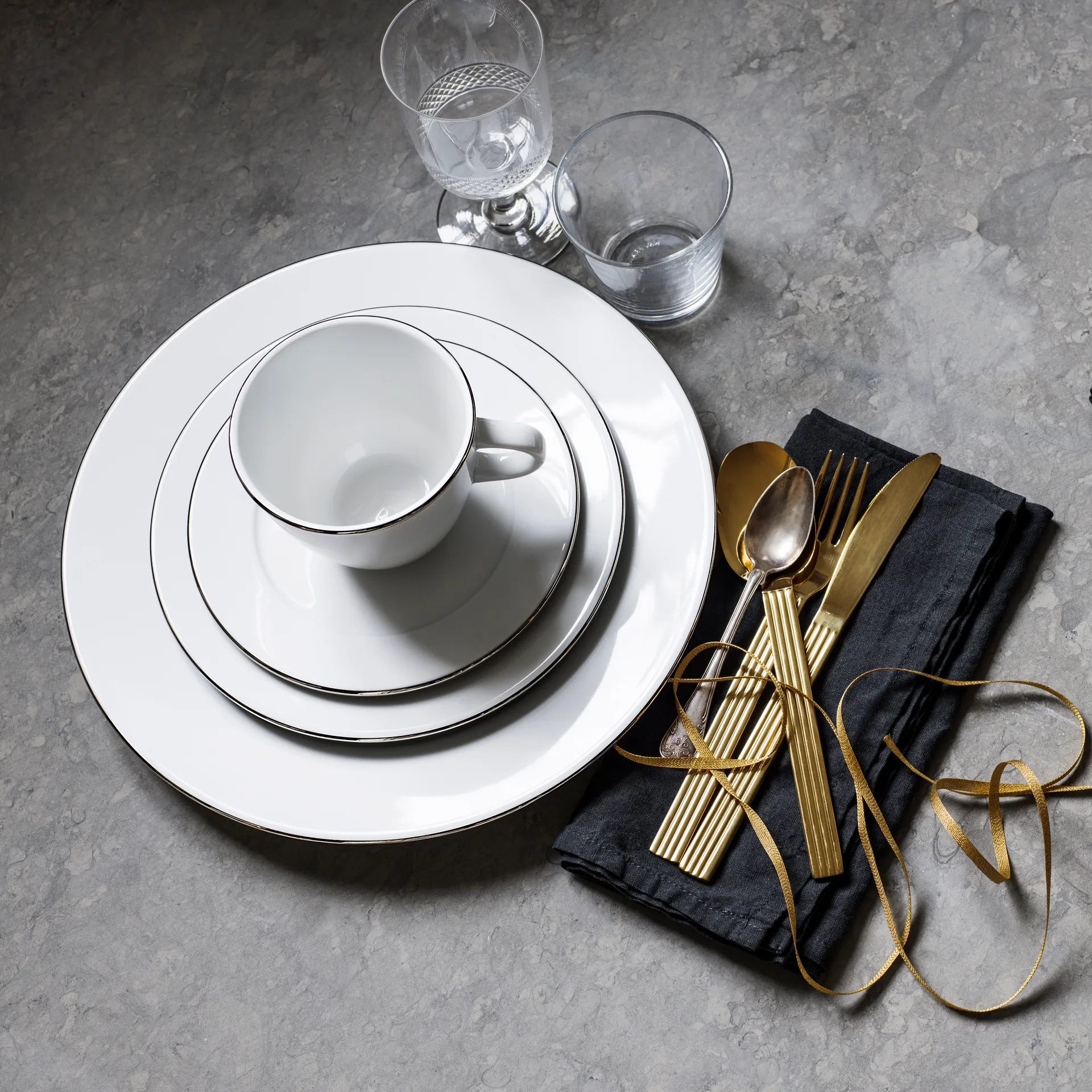 Corona bord, 21 cm Rörstrand