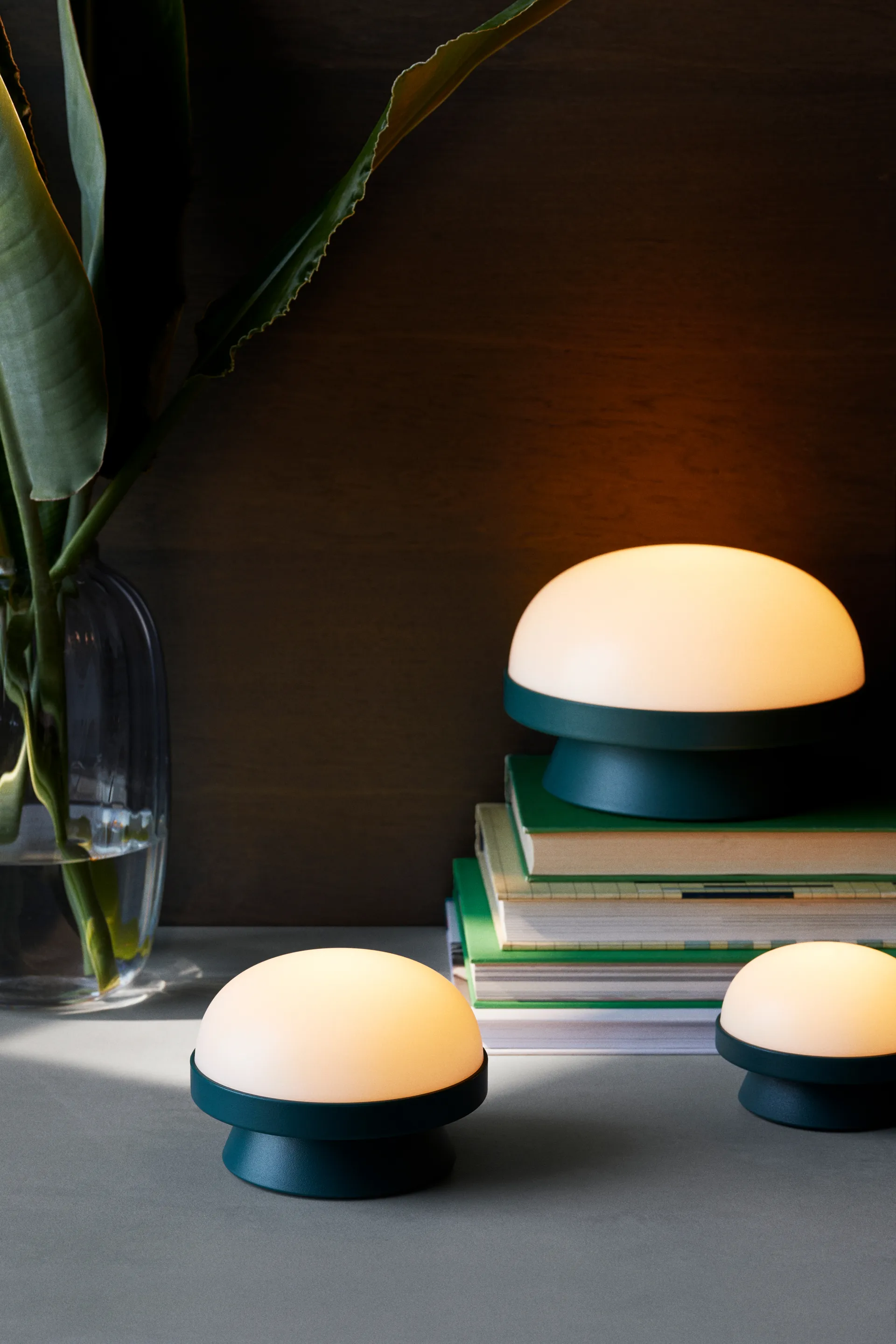 Soft Spot dots zonne-energielamp Ø21 cm, Forest green Rosendahl