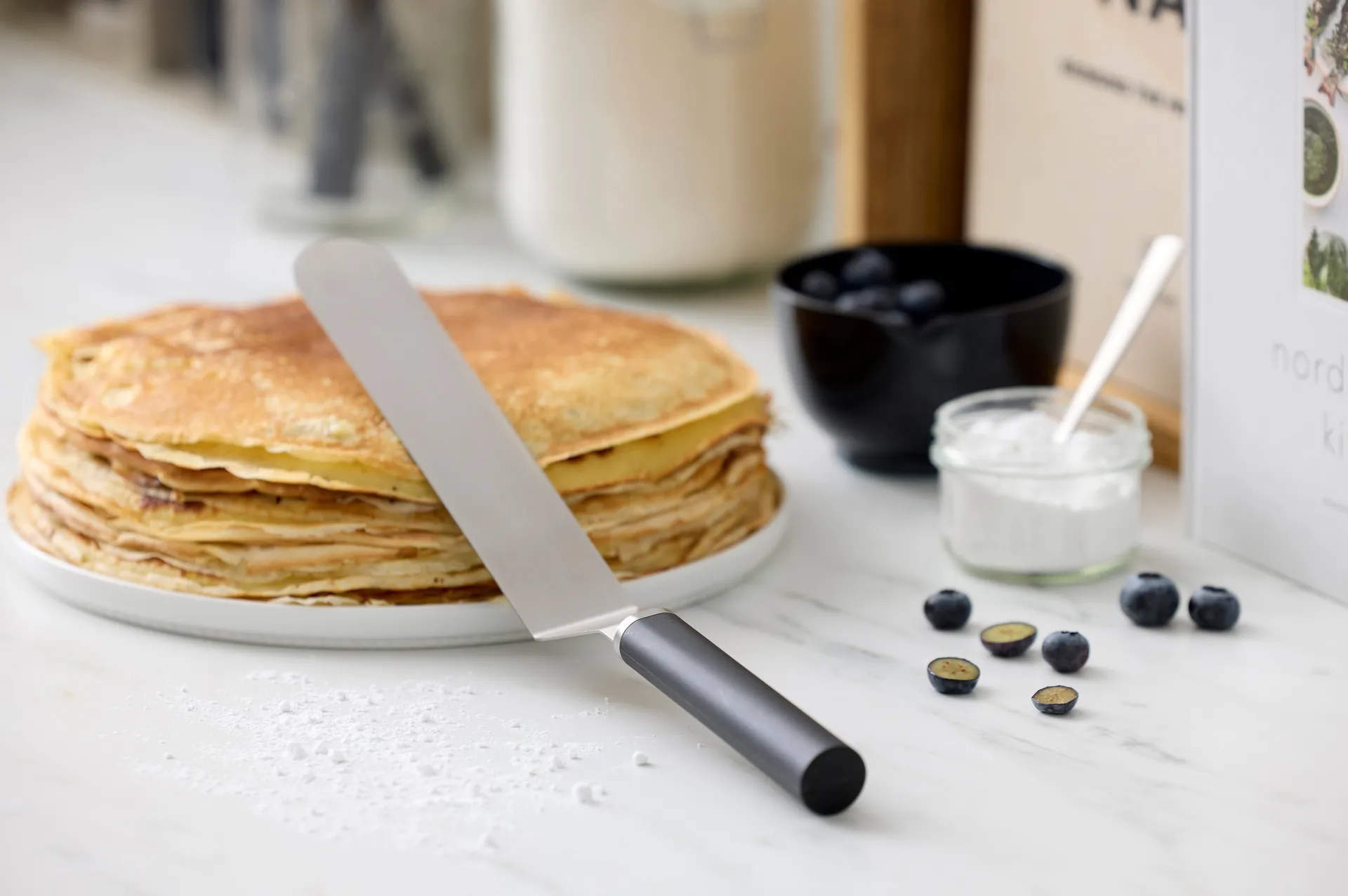 Emma paletmes smal staal 33 cm, Zwart Rosti