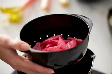 Margrethe vergiet voor schaal 1,5 L - Black - Rosti