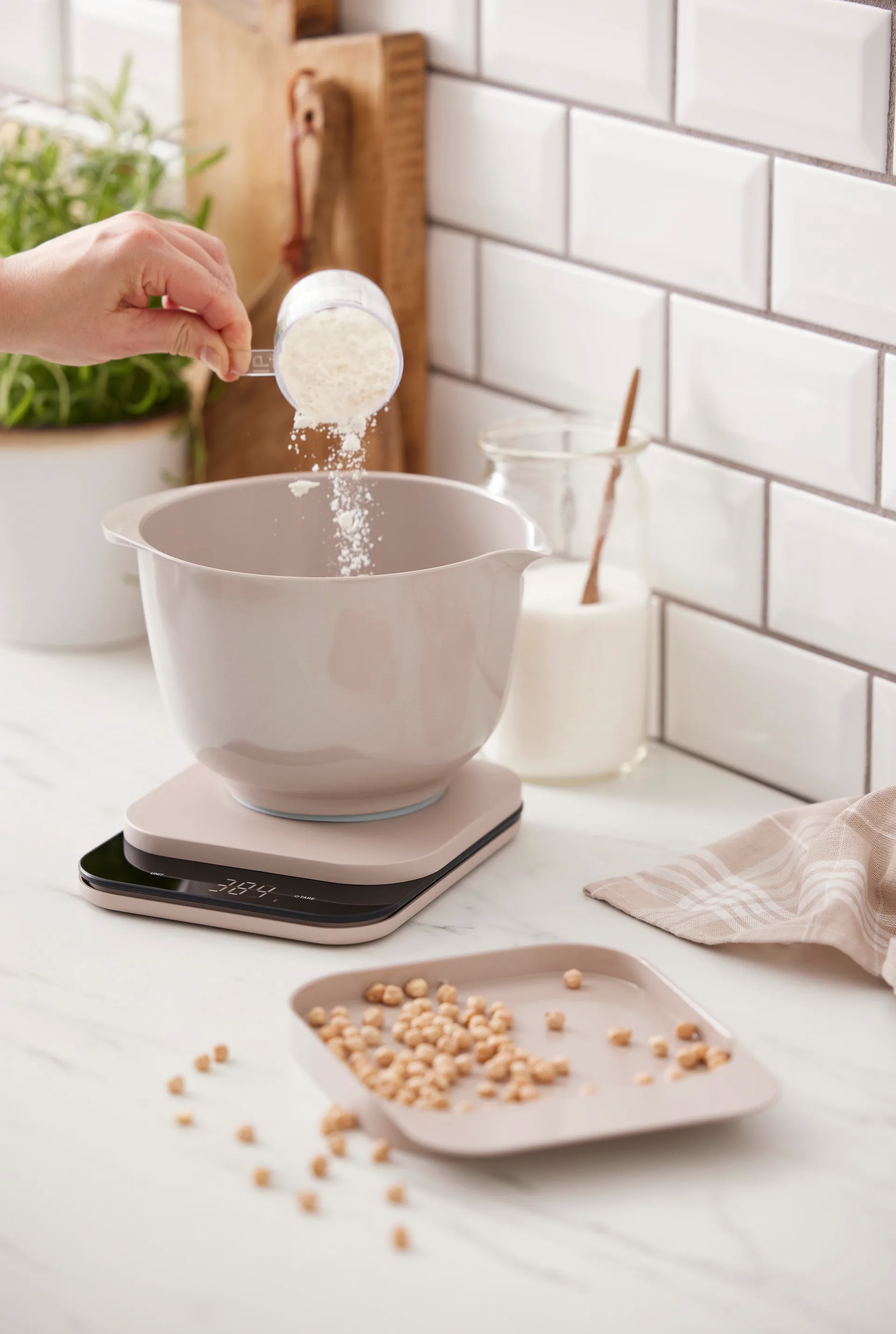 Mensura keukenweegschaal, Humus Rosti