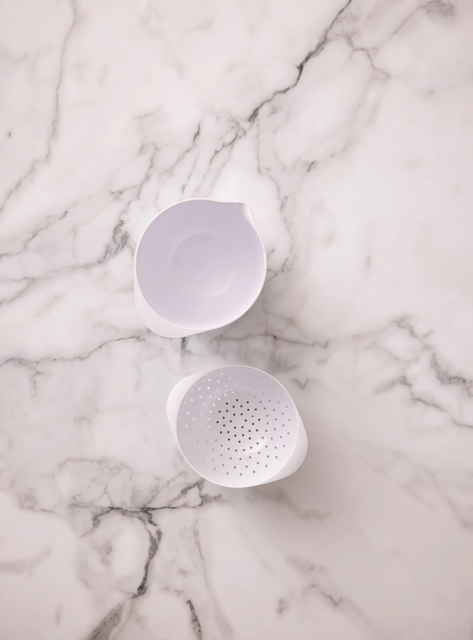 NEW Margrethe kom met vergiet, Wit, 1,5 liter Rosti