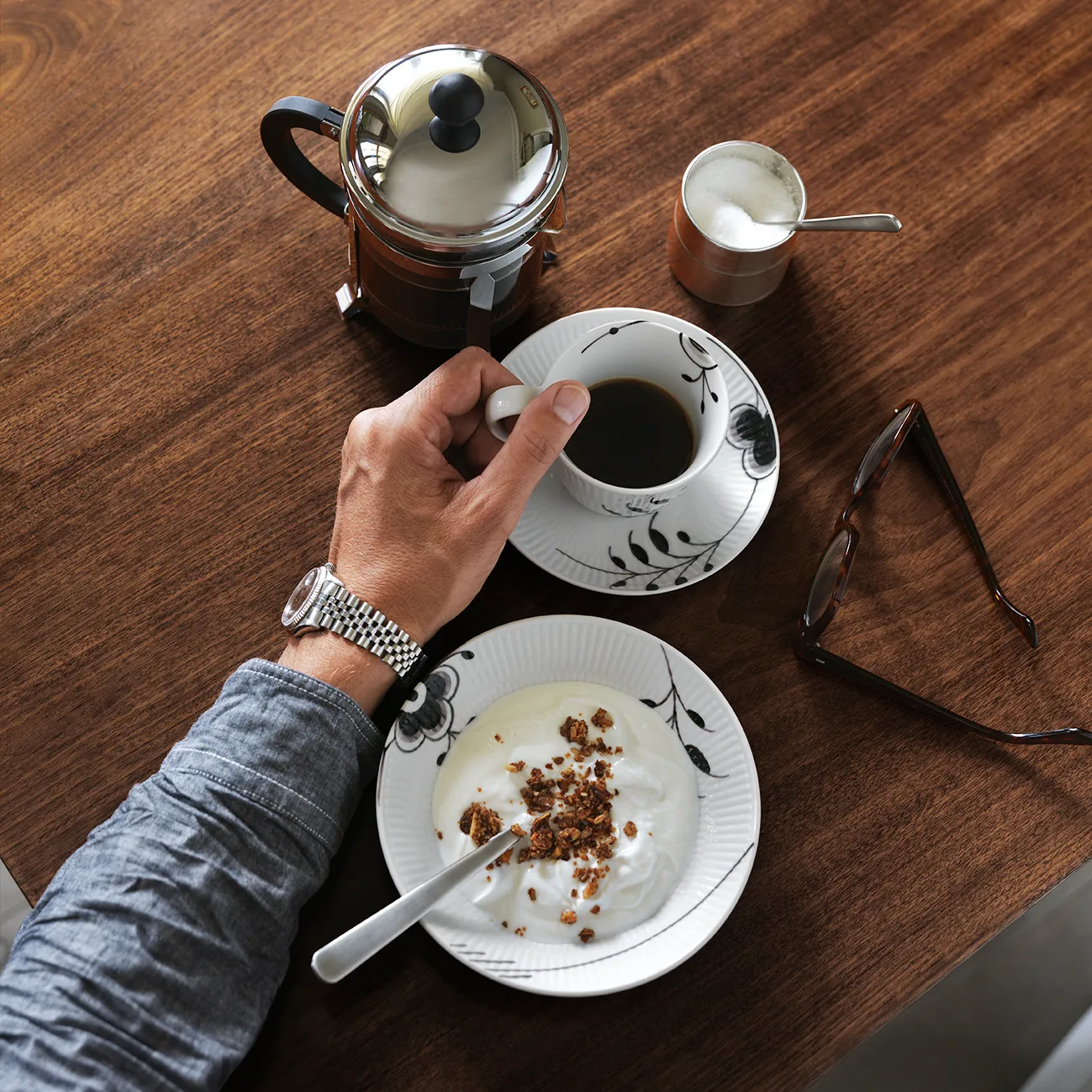 Black Fluted mega kop en schotel 2 - zwart, 25 cl-hoog handvat Royal Copenhagen