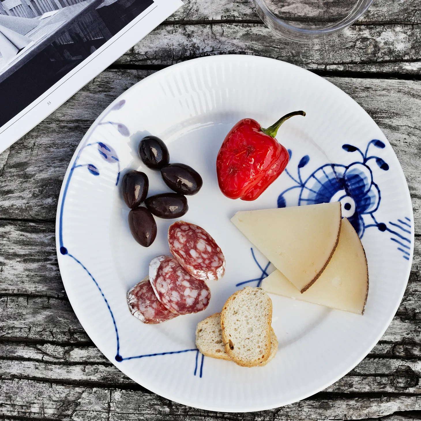 Blue Fluted Mega bord 6, Ø 19 cm Royal Copenhagen