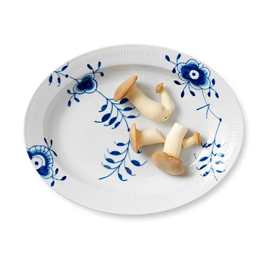 Blue Fluted Mega bord ovaal, Ø 36,5 cm. Royal Copenhagen