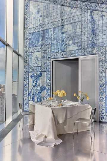 Blue Fluted Mega Limited Edition bord Ø27 cm - White-blue - Royal Copenhagen