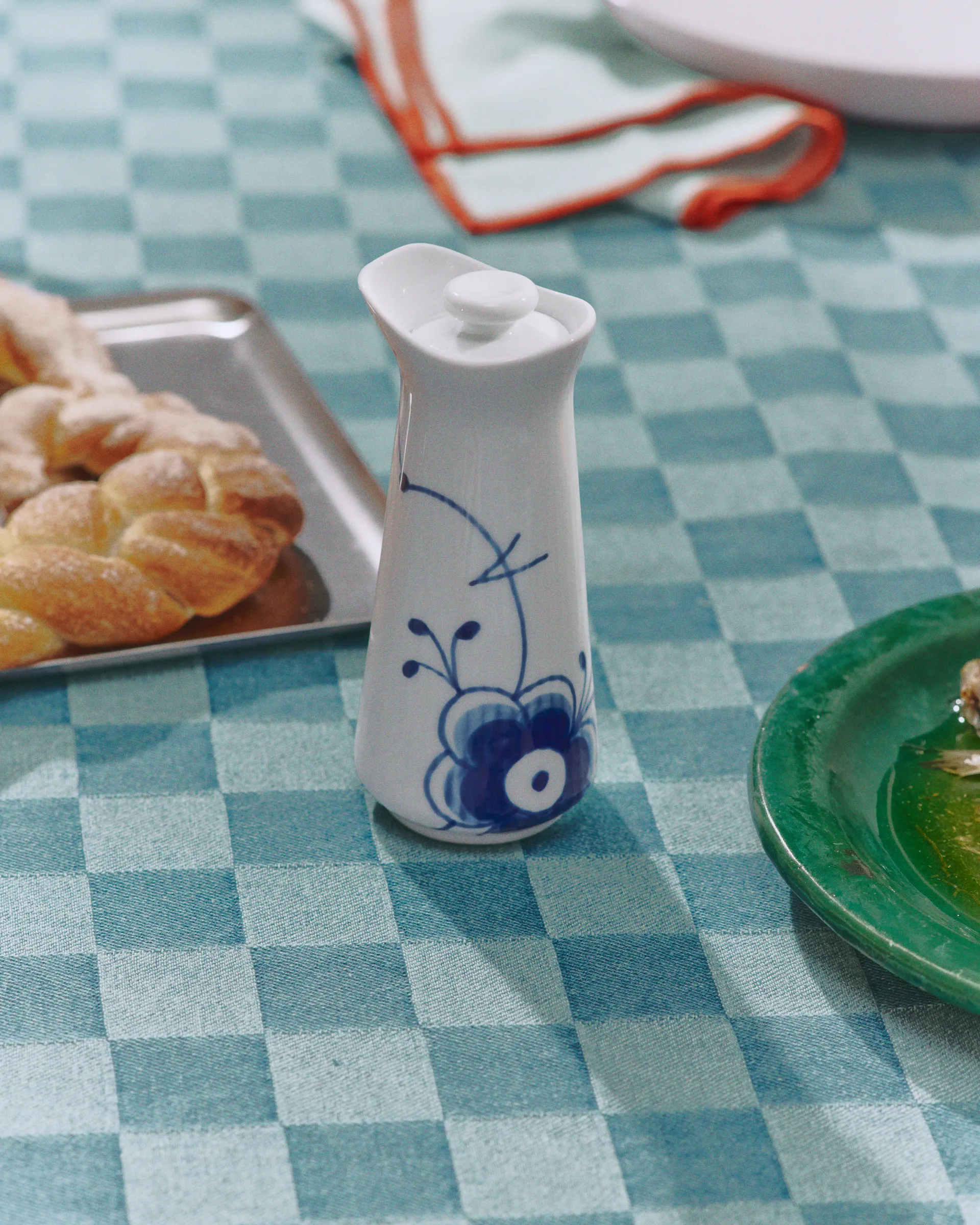 Blue Fluted Mega sauskan met deksel 0,33 L, White-blue Royal Copenhagen