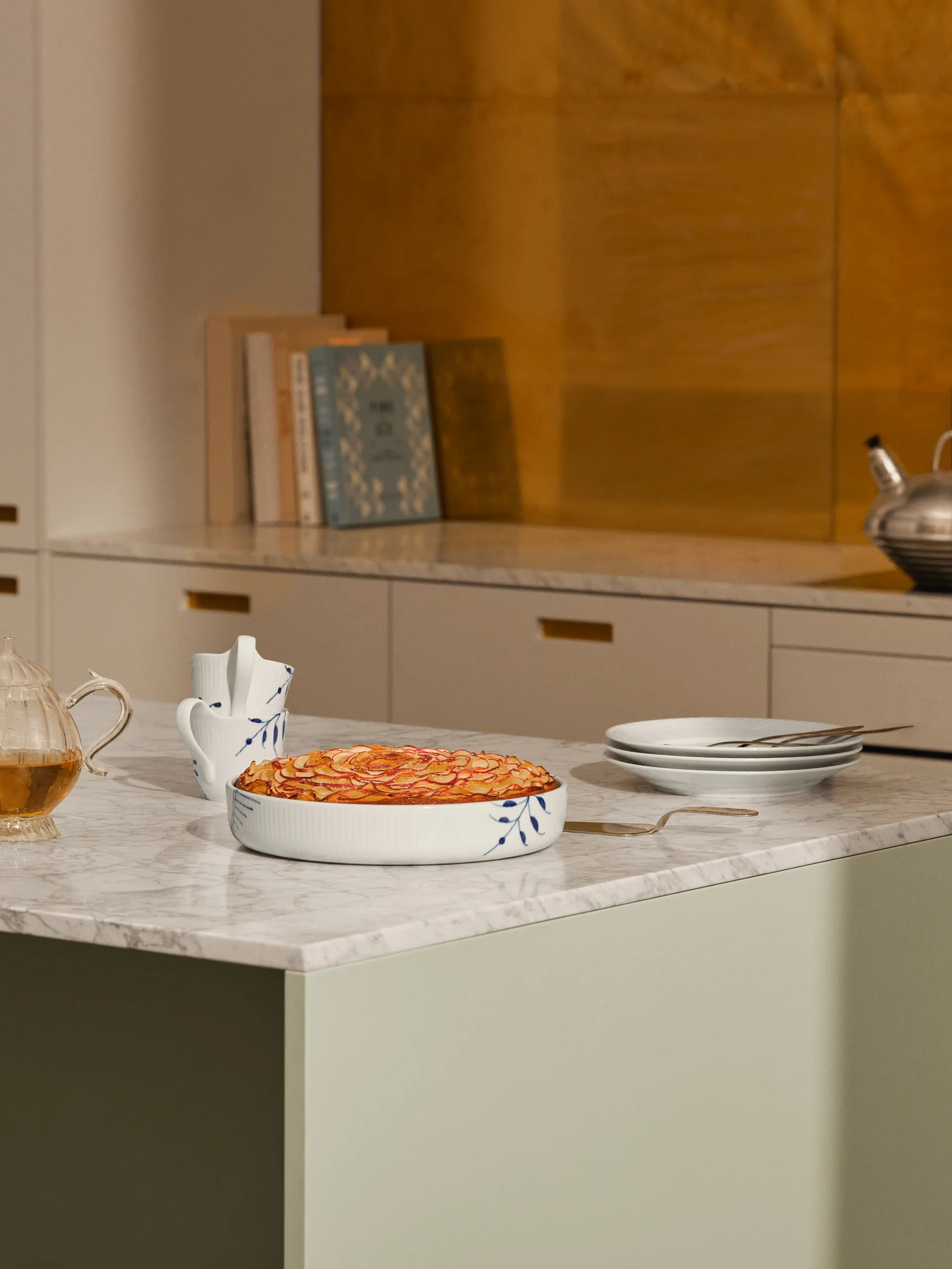 Blue Mega mok met hoog oor, 25cl Royal Copenhagen