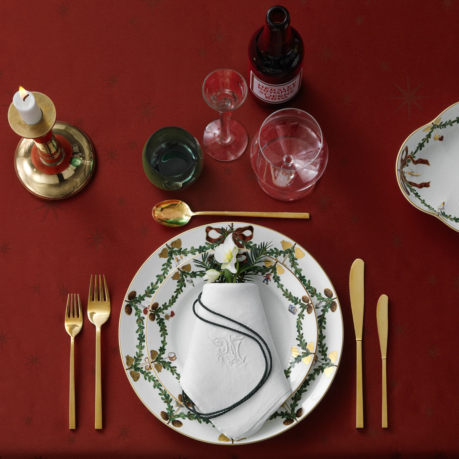 Star Fluted Christmas bord, Ø 22 cm. Royal Copenhagen