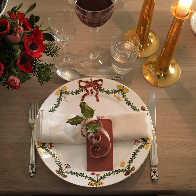 Star Fluted Christmas bord, Ø 27 cm. Royal Copenhagen