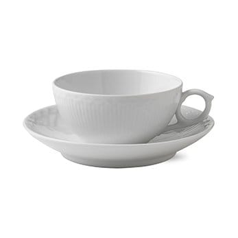 White Fluted Half Lace theekop met schotel - 20 cl. - Royal Copenhagen