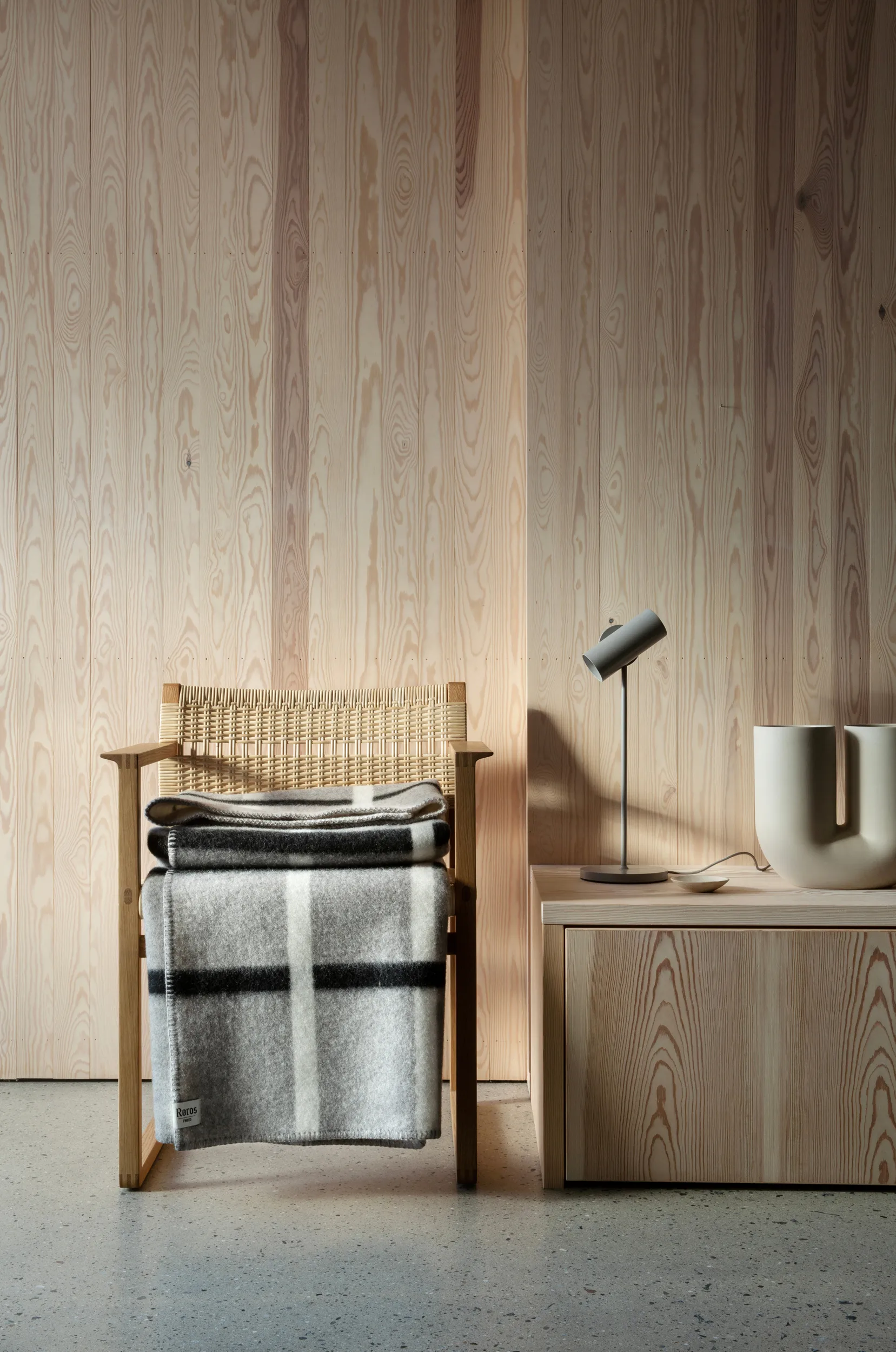 Knut deken 135x200 cm, Dove grey Røros Tweed