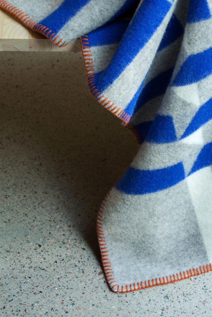 Kvam deken 135x200 cm - Blue - Røros Tweed