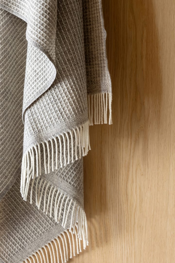 Vega deken 150x210 cm, Grey Røros Tweed