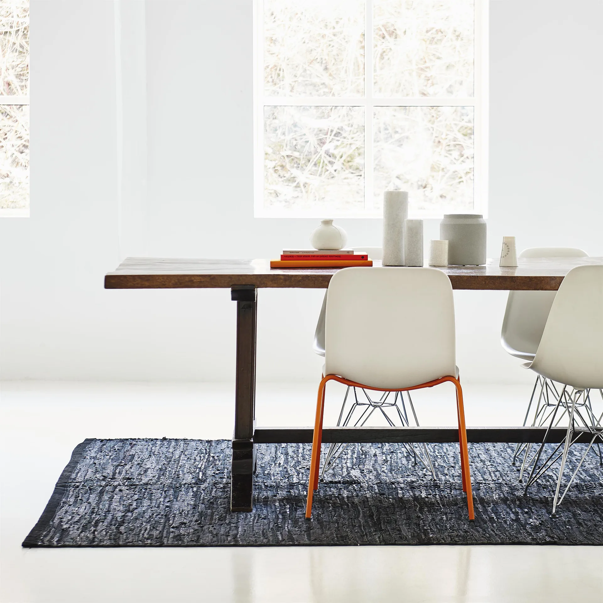 Leather vloerkleed 60 x 90 cm., black (zwart) Rug Solid