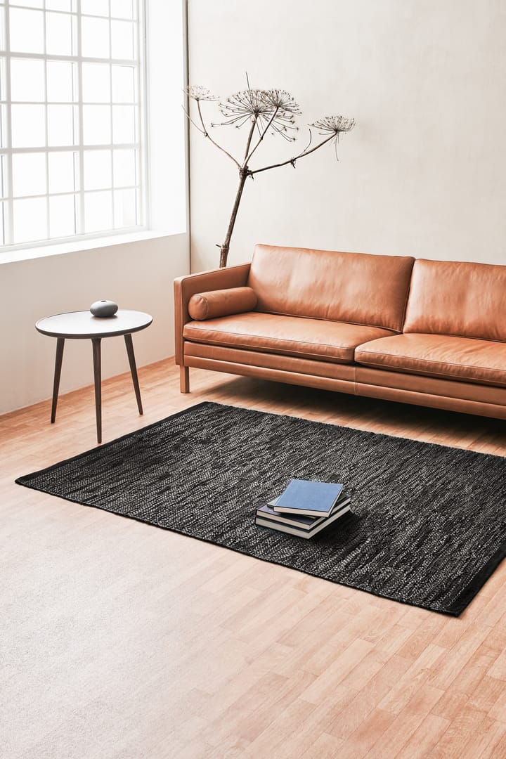 Leather vloerkleed 65 x 135 cm., black (zwart) Rug Solid