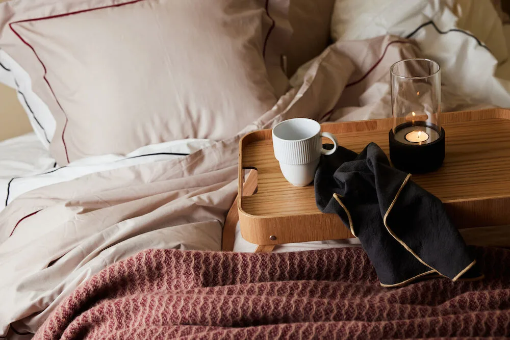 Carl dekbedovertrekset 150x210 cm, Beige-bordeauxrood Sagaform