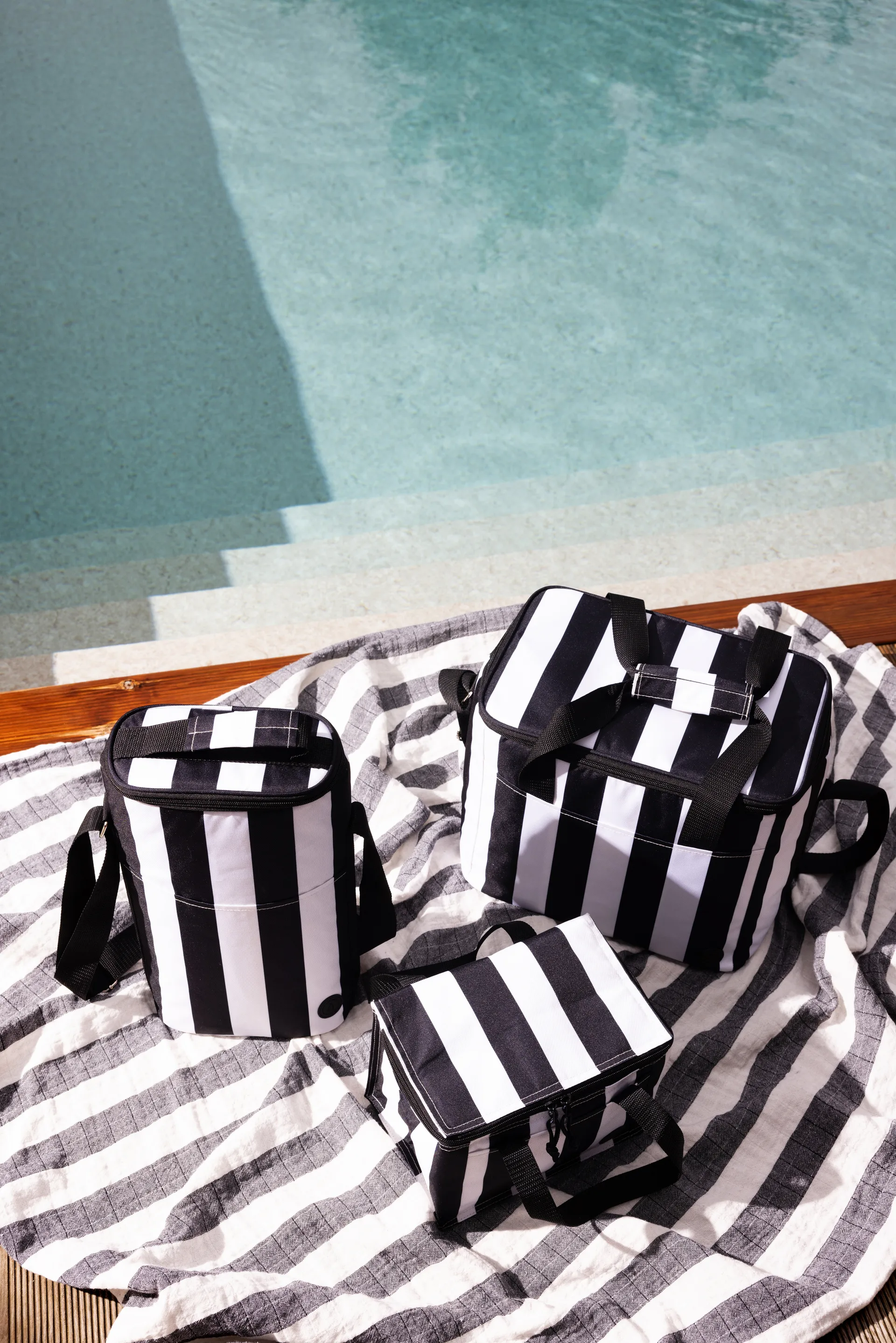 City koeltas hoog 9 L, Zwart-wit Sagaform