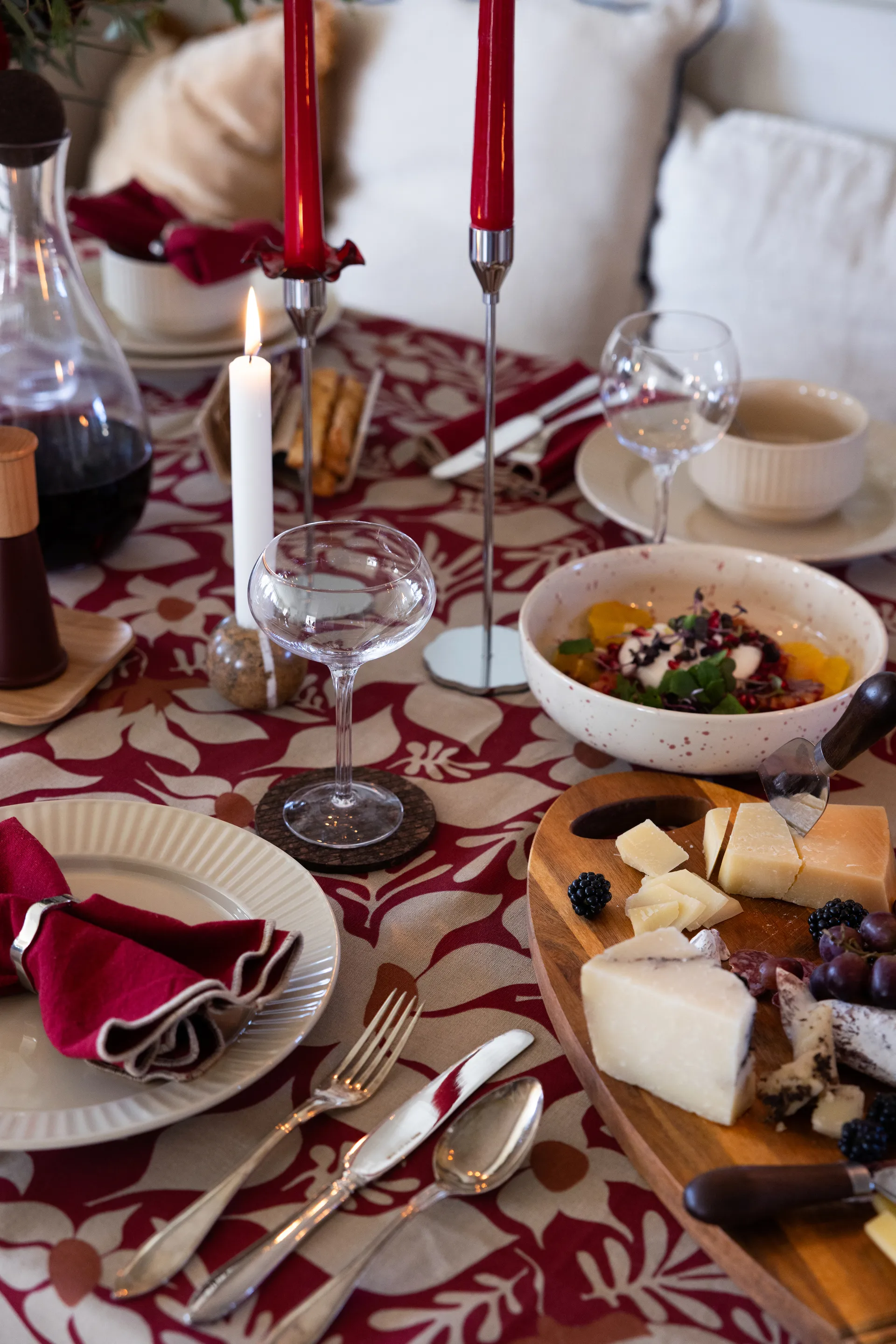 Edith tafelkleed 150x280 cm, Bordeauxrood Sagaform