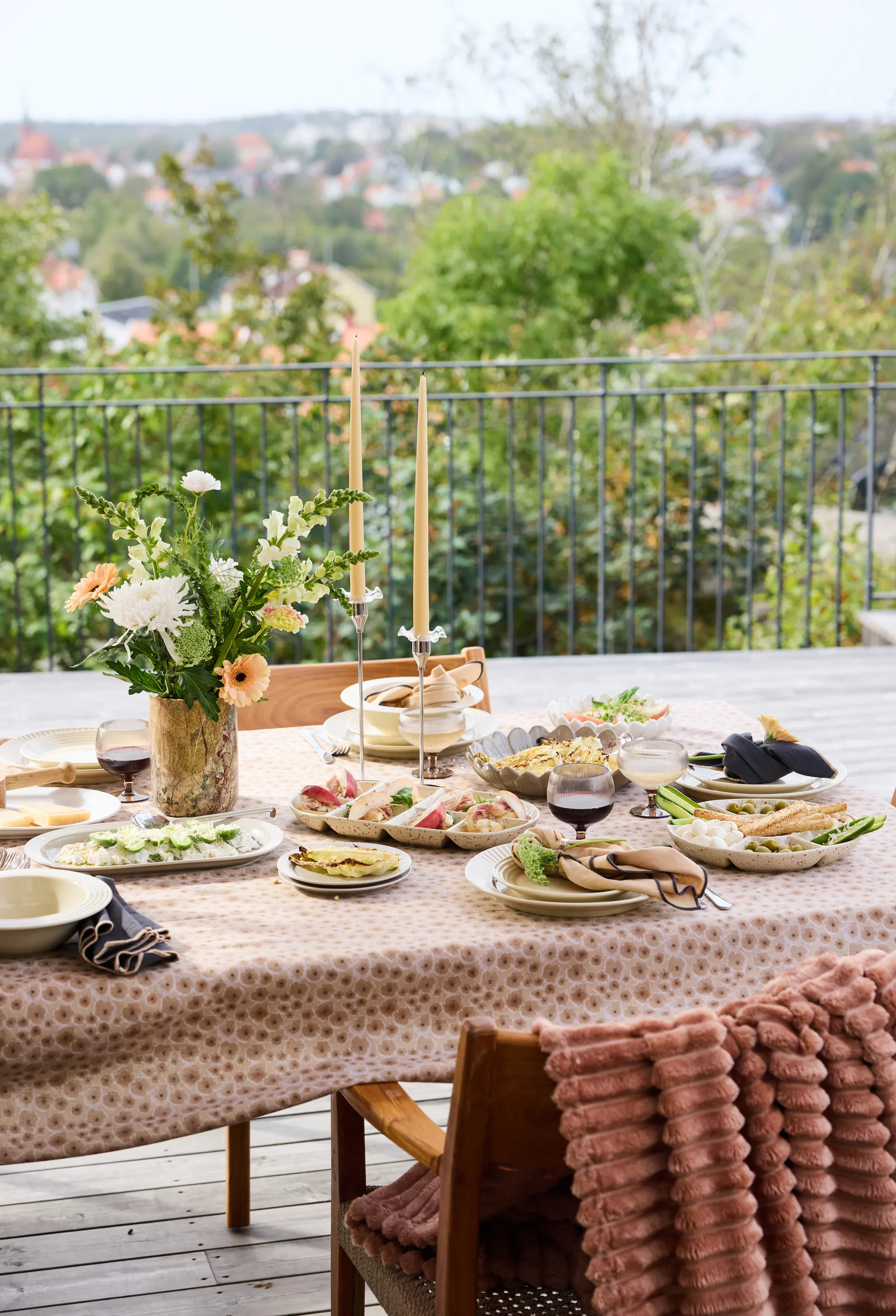 Edith tafelkleed 150x280 cm, Gemêleerd beige Sagaform