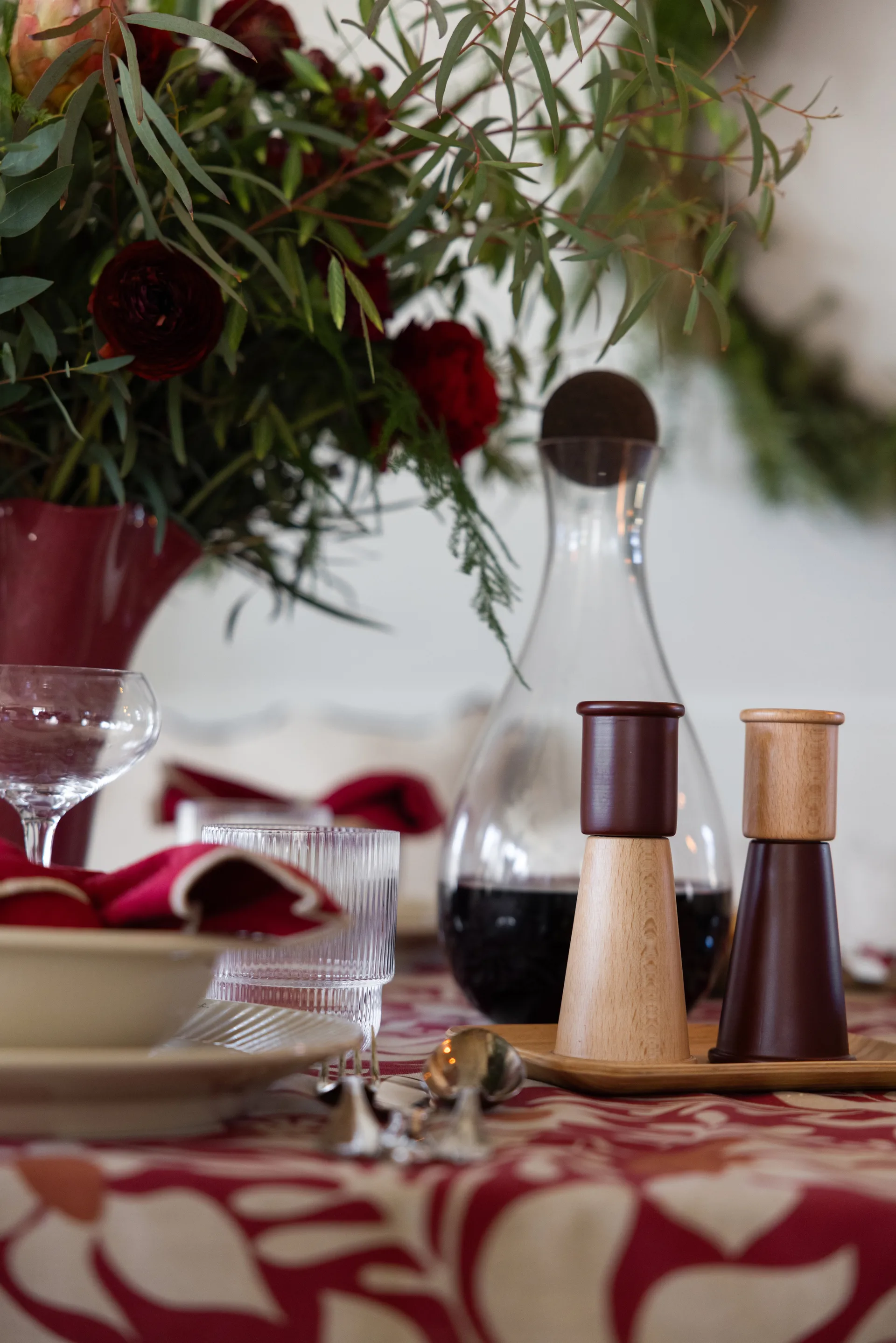 Gurken zout- en pepermolen klein 2 delen, Rood-bruin Sagaform