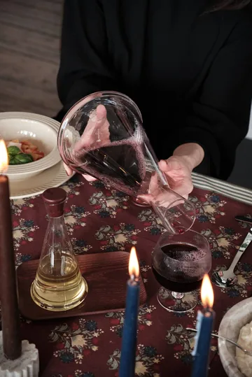 Hanna bord 13x19 cm - Wijnrood - Sagaform